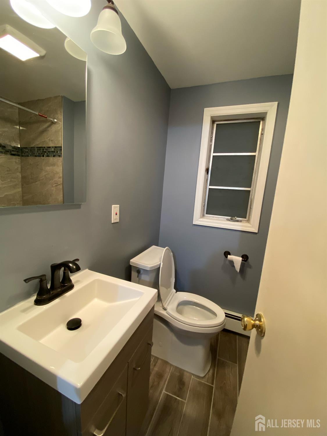 East Brunswick, New Jersey, 08816, United States, 5 Bedrooms Bedrooms, ,2 BathroomsBathrooms,Residential,For Sale,1956516