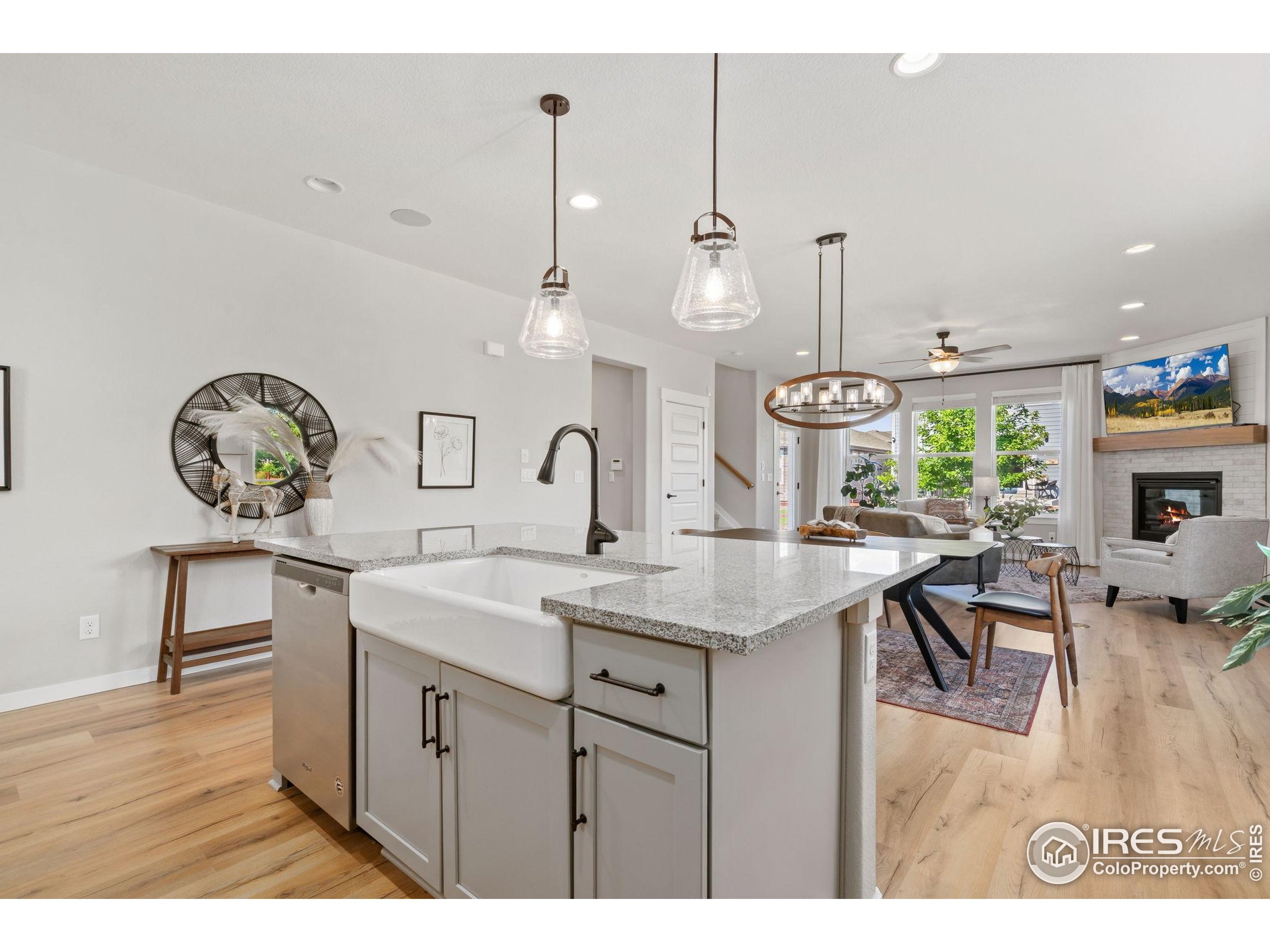 Windsor, Colorado, 80550, United States, 4 Bedrooms Bedrooms, ,3 BathroomsBathrooms,Residential,For Sale,1906753