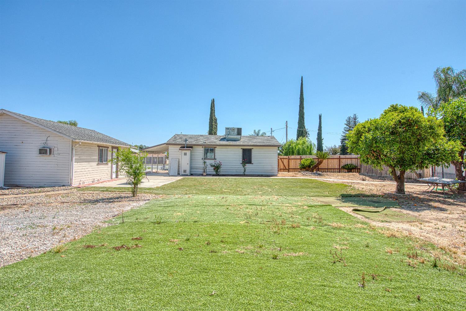 Fresno, California, 93722, United States, 3 Bedrooms Bedrooms, ,2 BathroomsBathrooms,Residential,For Sale,2039755
