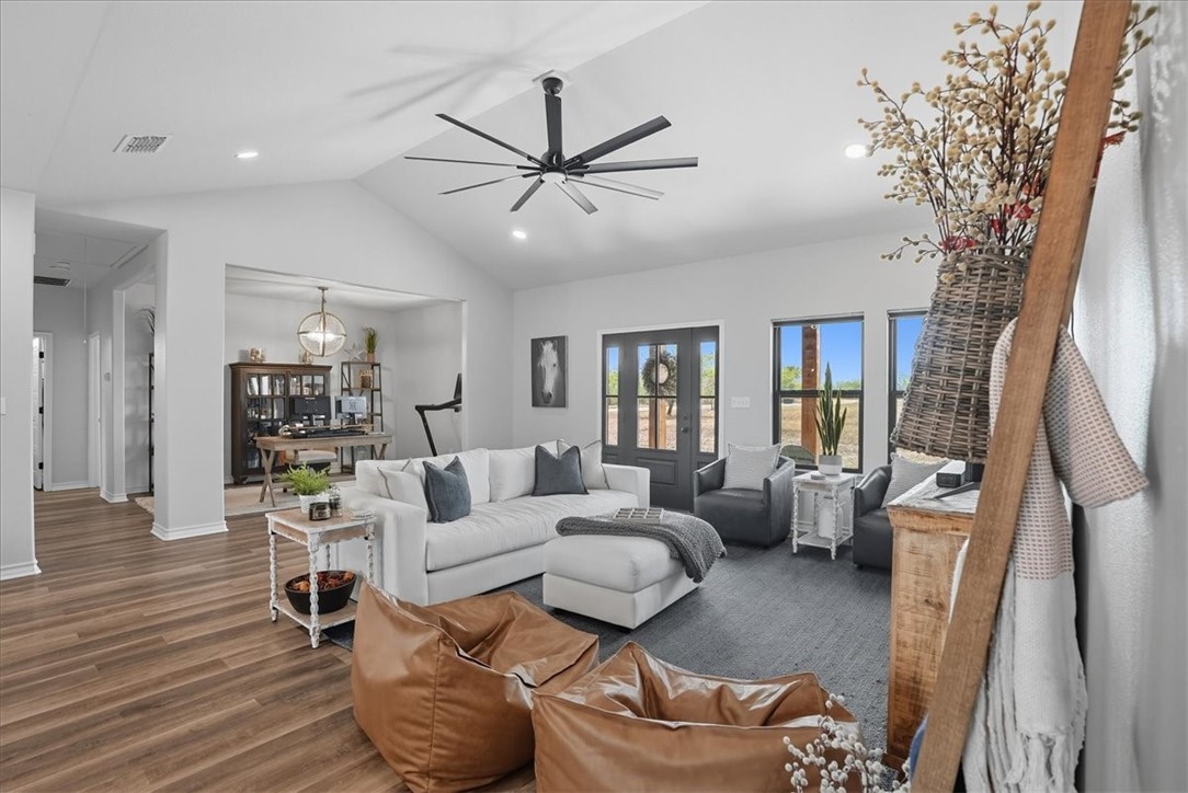 Alice, Texas, 78332, United States, 3 Bedrooms Bedrooms, ,2 BathroomsBathrooms,Residential,For Sale,1995593