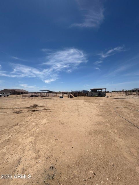 Tonopah, Arizona, 85354, United States, 4 Bedrooms Bedrooms, ,1 BathroomBathrooms,Residential,For Sale,1975997