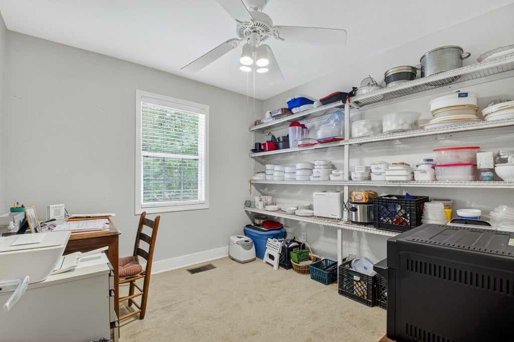 Talking Rock, Georgia, 30175, United States, 5 Bedrooms Bedrooms, ,4 BathroomsBathrooms,Residential,For Sale,1848832