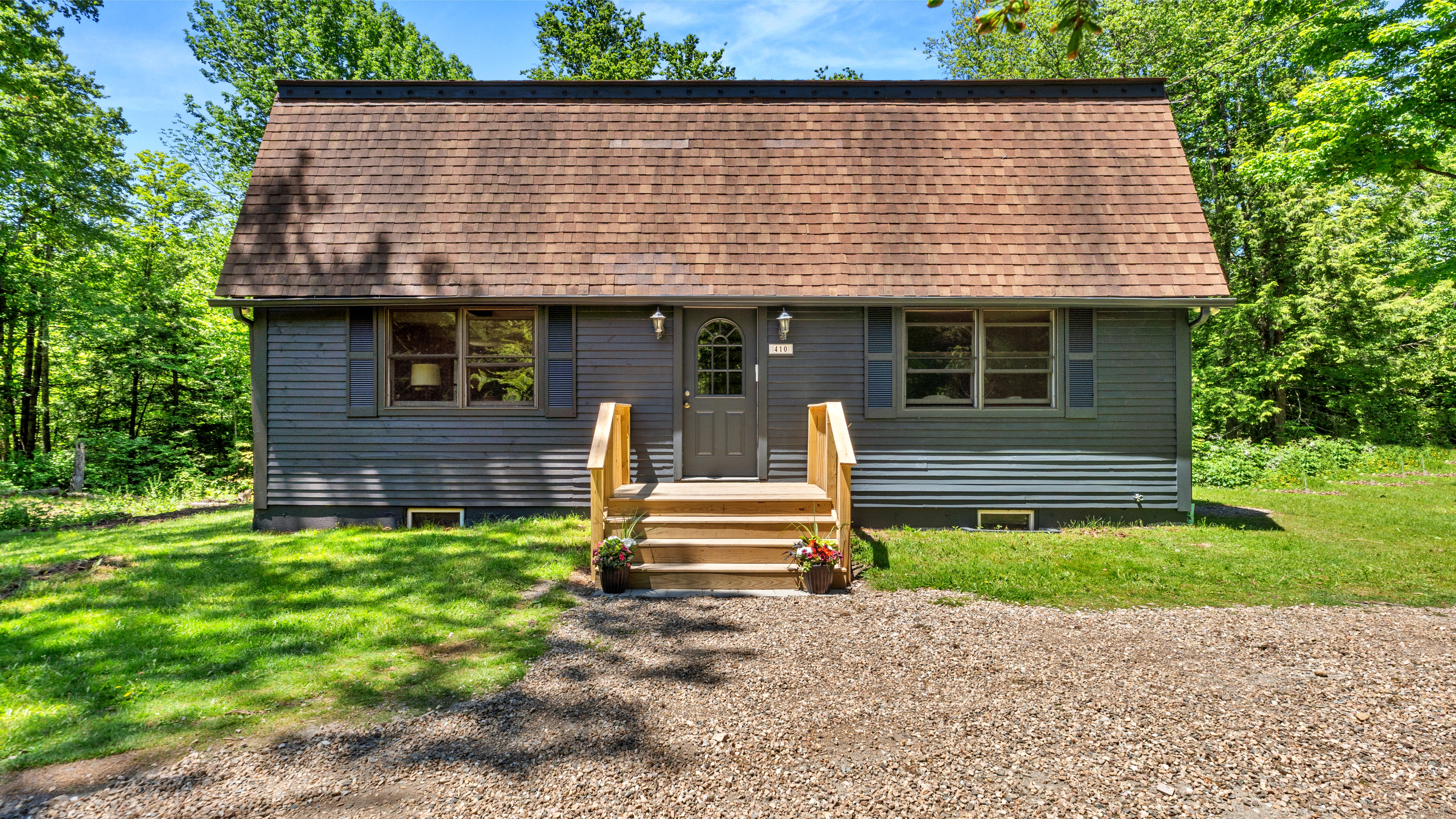  Wooded Privacy in Beautiful Lake Community - 物件實景