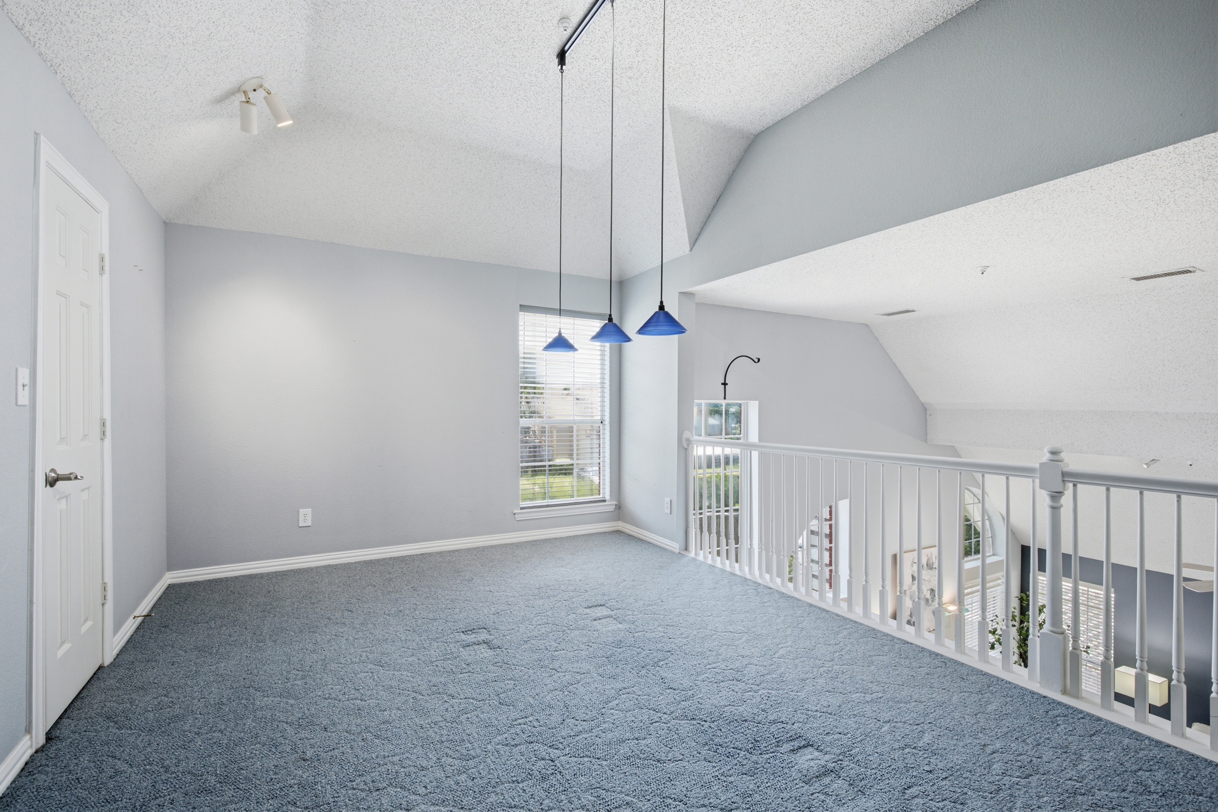  Updated Addison Gem  3 Beds + Game Room  Low-Maintenance Living - 物件實景