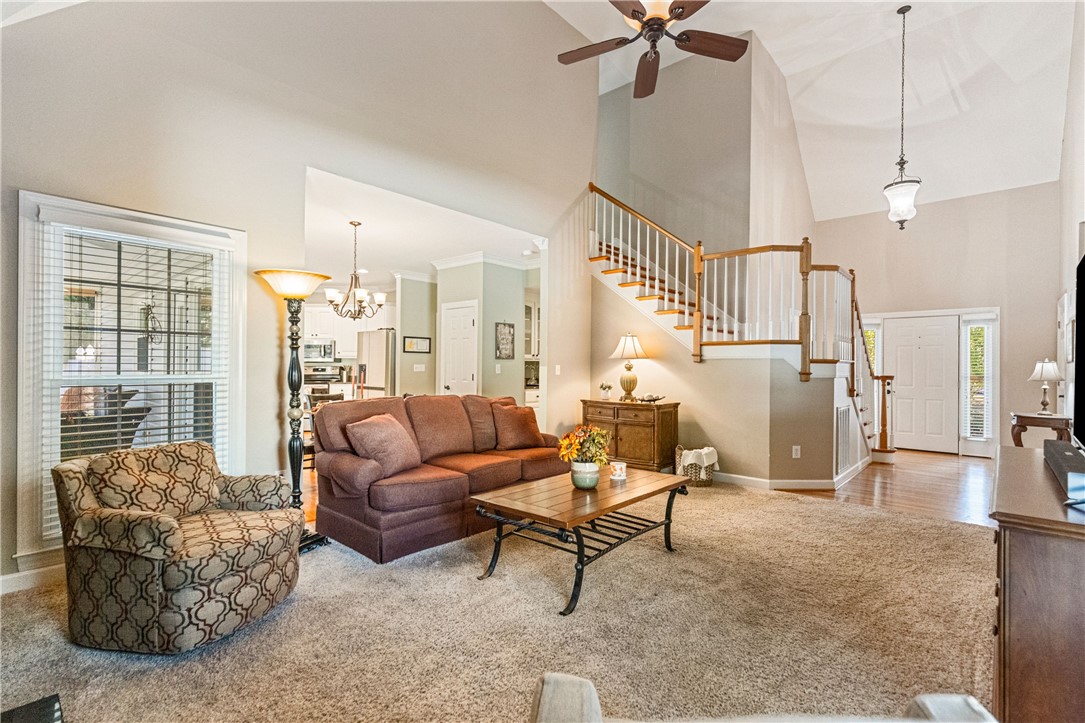 Easley, South Carolina, 29642, United States, 4 Bedrooms Bedrooms, ,3 BathroomsBathrooms,Residential,For Sale,1998365