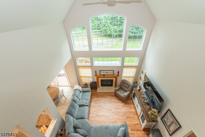 Mount Arlington Boro, New Jersey, 07856, United States, 3 Bedrooms Bedrooms, ,3 BathroomsBathrooms,Residential,For Sale,1908311