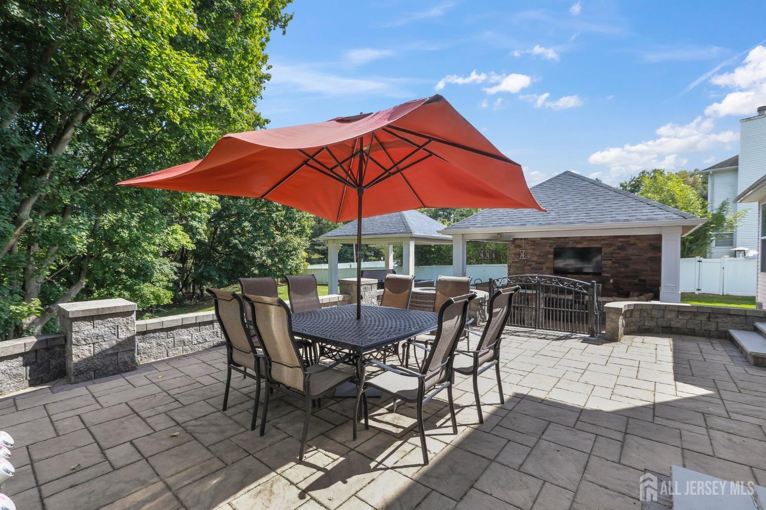 Marlboro, New Jersey, 07751, United States, 5 Bedrooms Bedrooms, ,3 BathroomsBathrooms,Residential,For Sale,1975938