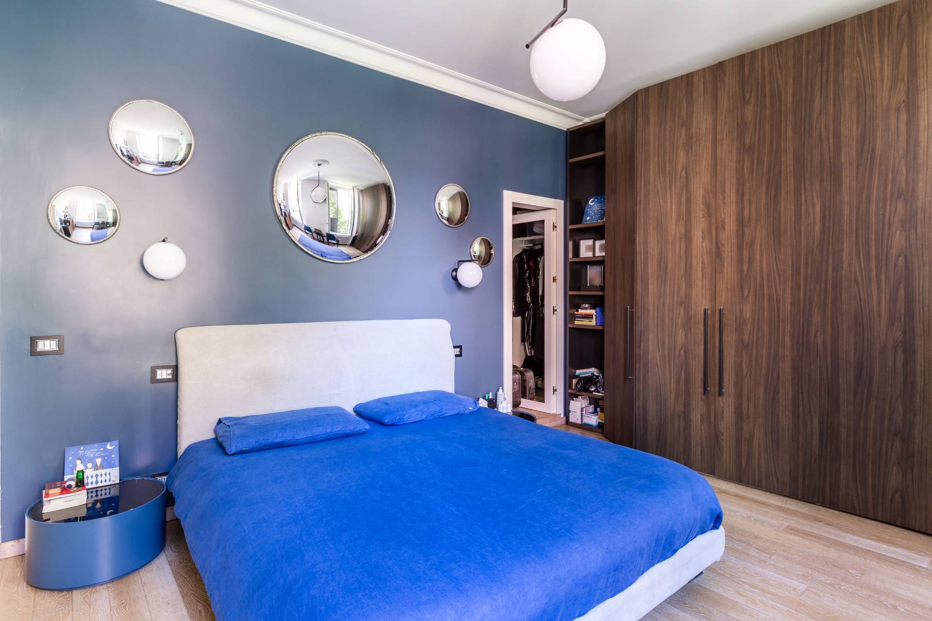 Roma, Roma, 00100, IT, 4 Bedrooms Bedrooms, ,4 BathroomsBathrooms,Residential,For Sale,1993511