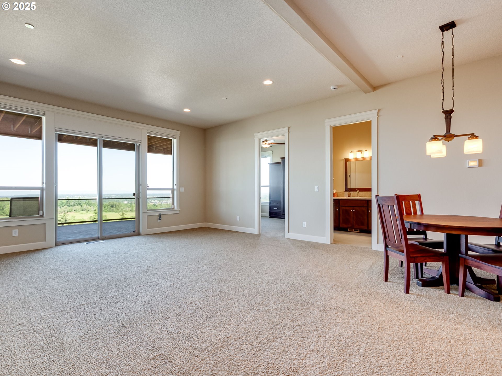 Camas, Washington, 98607, United States, 4 Bedrooms Bedrooms, ,4 BathroomsBathrooms,Residential,For Sale,1837828
