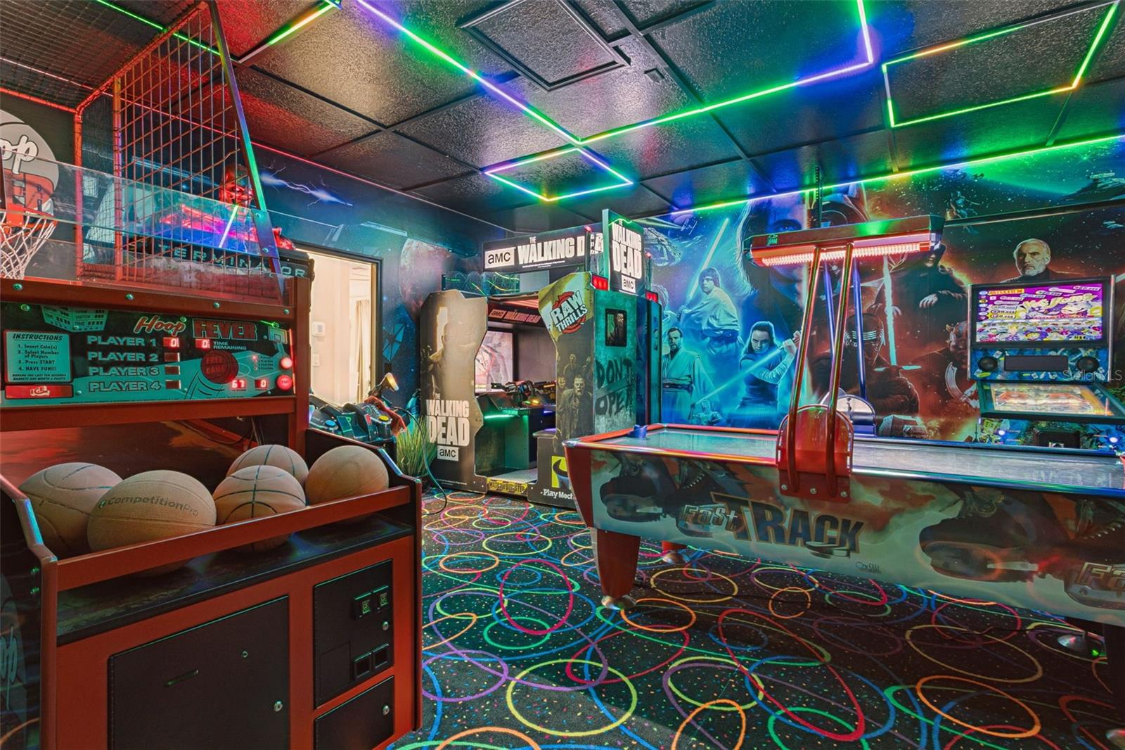 CLERMONT, Florida, 34714, United States, 5 Bedrooms Bedrooms, ,6 BathroomsBathrooms,Residential,For Sale,2015342