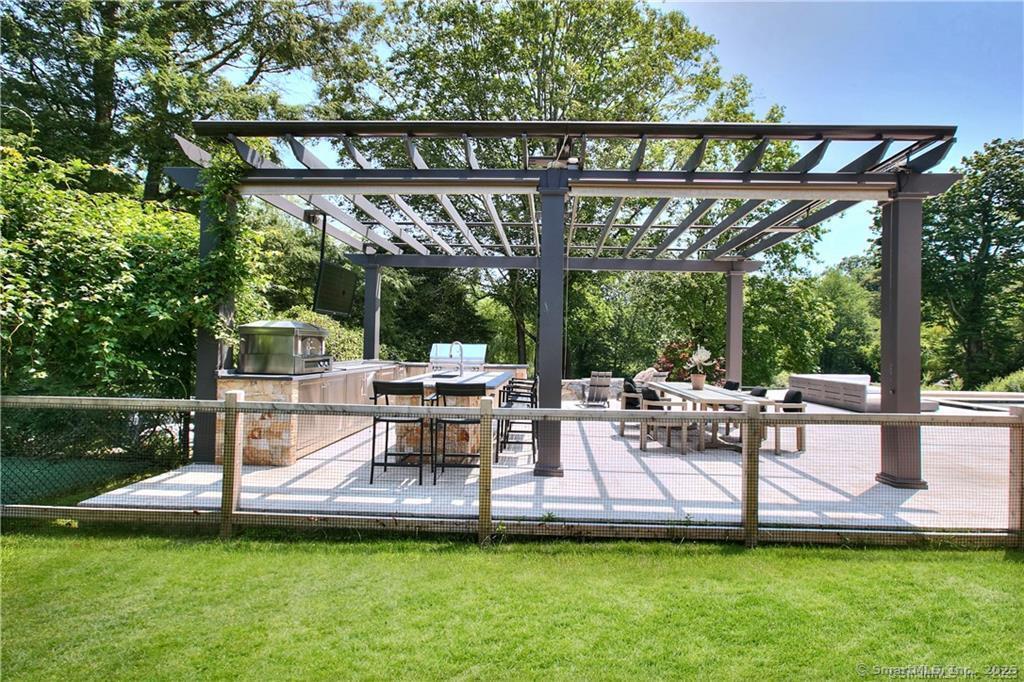 Westport, Connecticut, 06880, United States, 6 Bedrooms Bedrooms, ,7 BathroomsBathrooms,Residential,For Sale,1784417