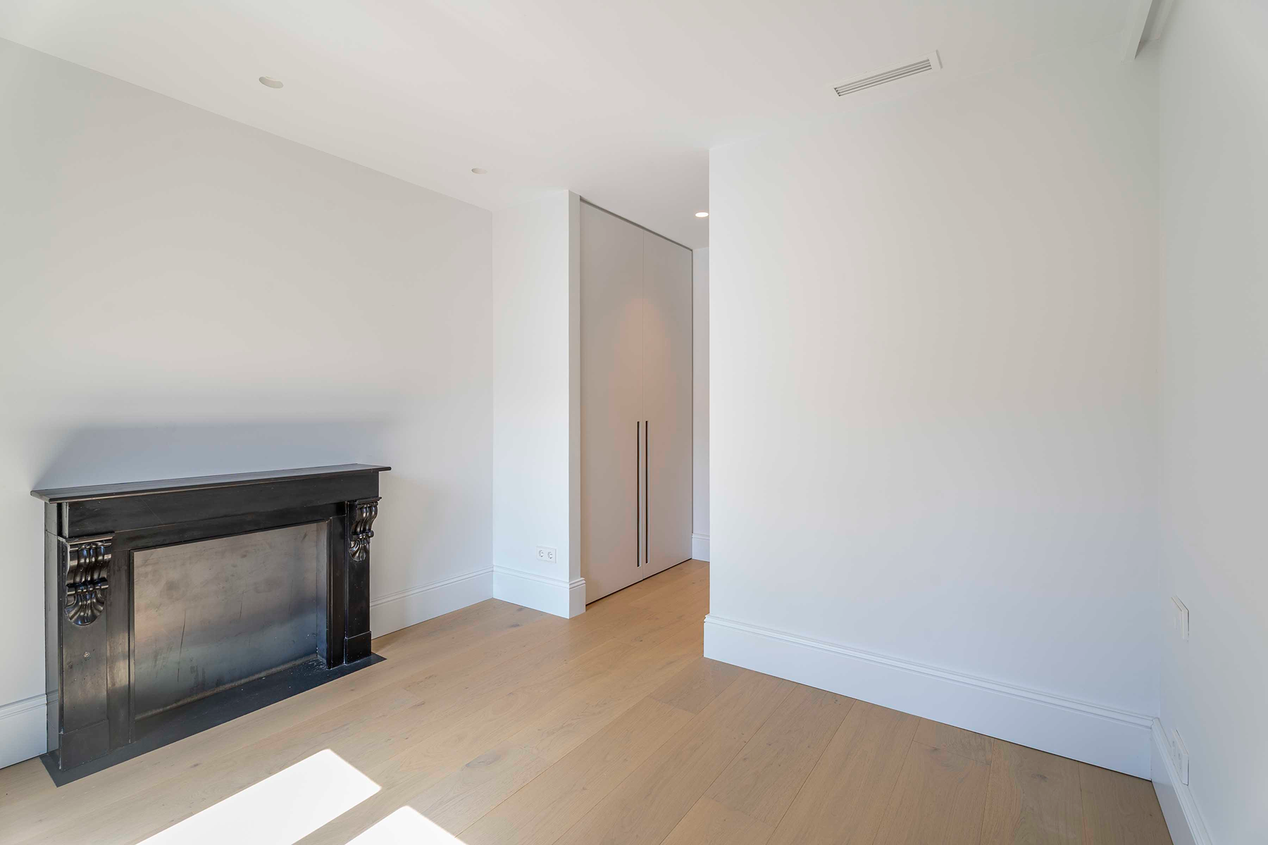  Renovated flat with 3 bedrooms in Malasaña neighborhood, Madrid - 物件實景