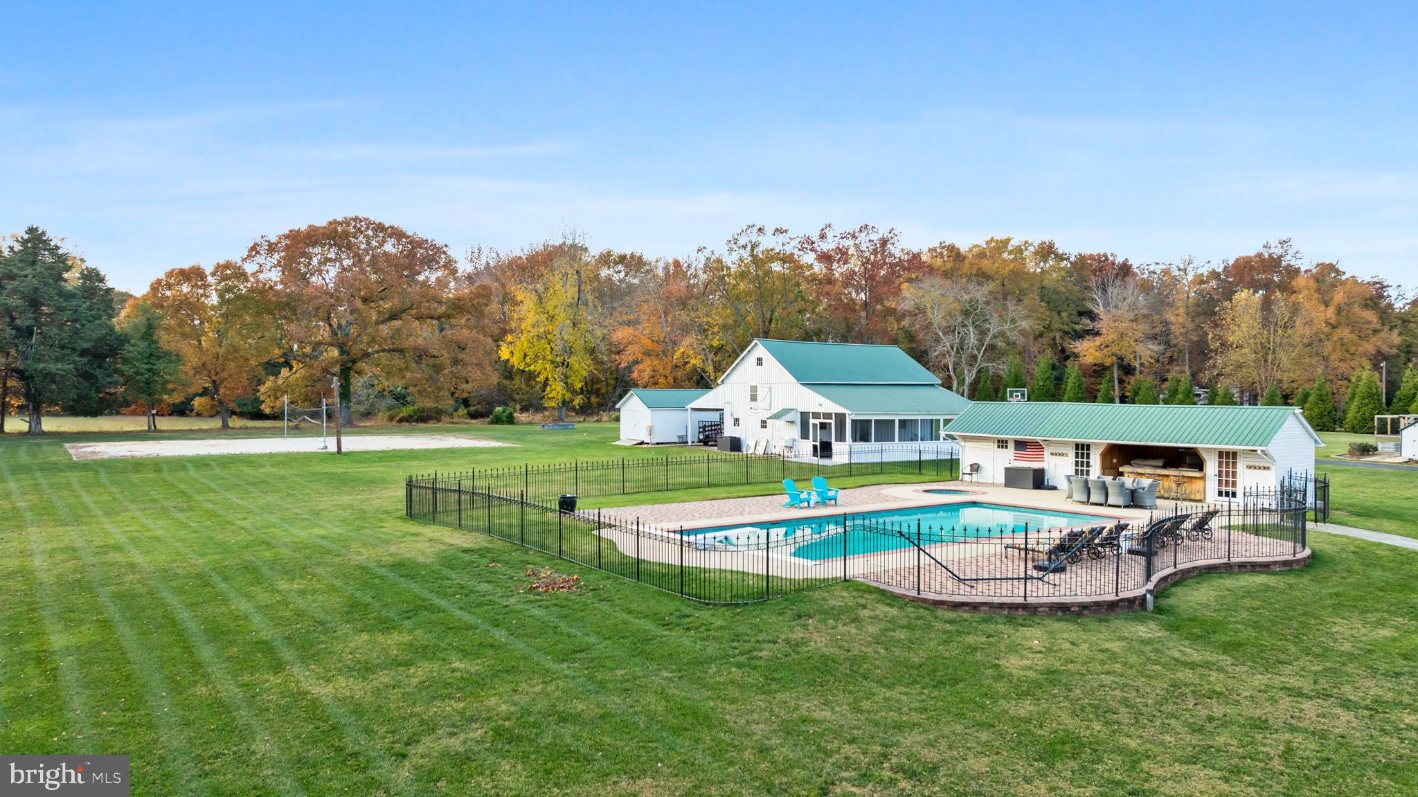 La Plata, Maryland, 20646, United States, 5 Bedrooms Bedrooms, ,4 BathroomsBathrooms,Residential,For Sale,1990245