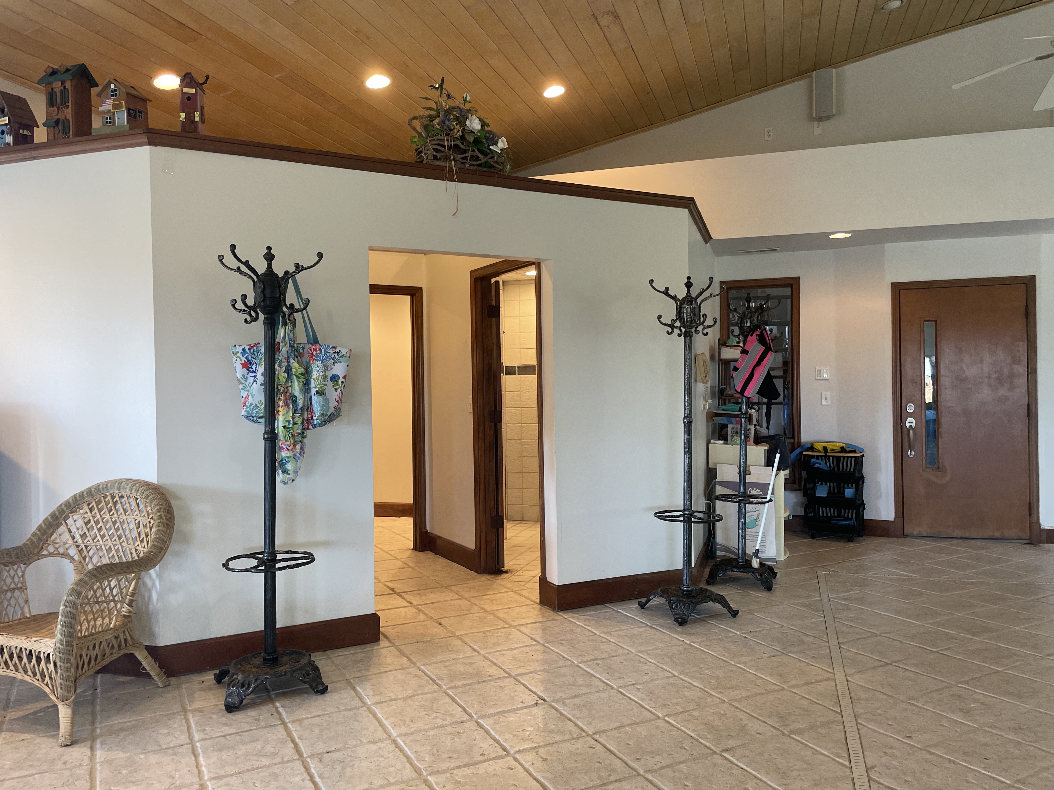 Murphysboro, Illinois, 62966, United States, 5 Bedrooms Bedrooms, ,6 BathroomsBathrooms,Residential,For Sale,1977081