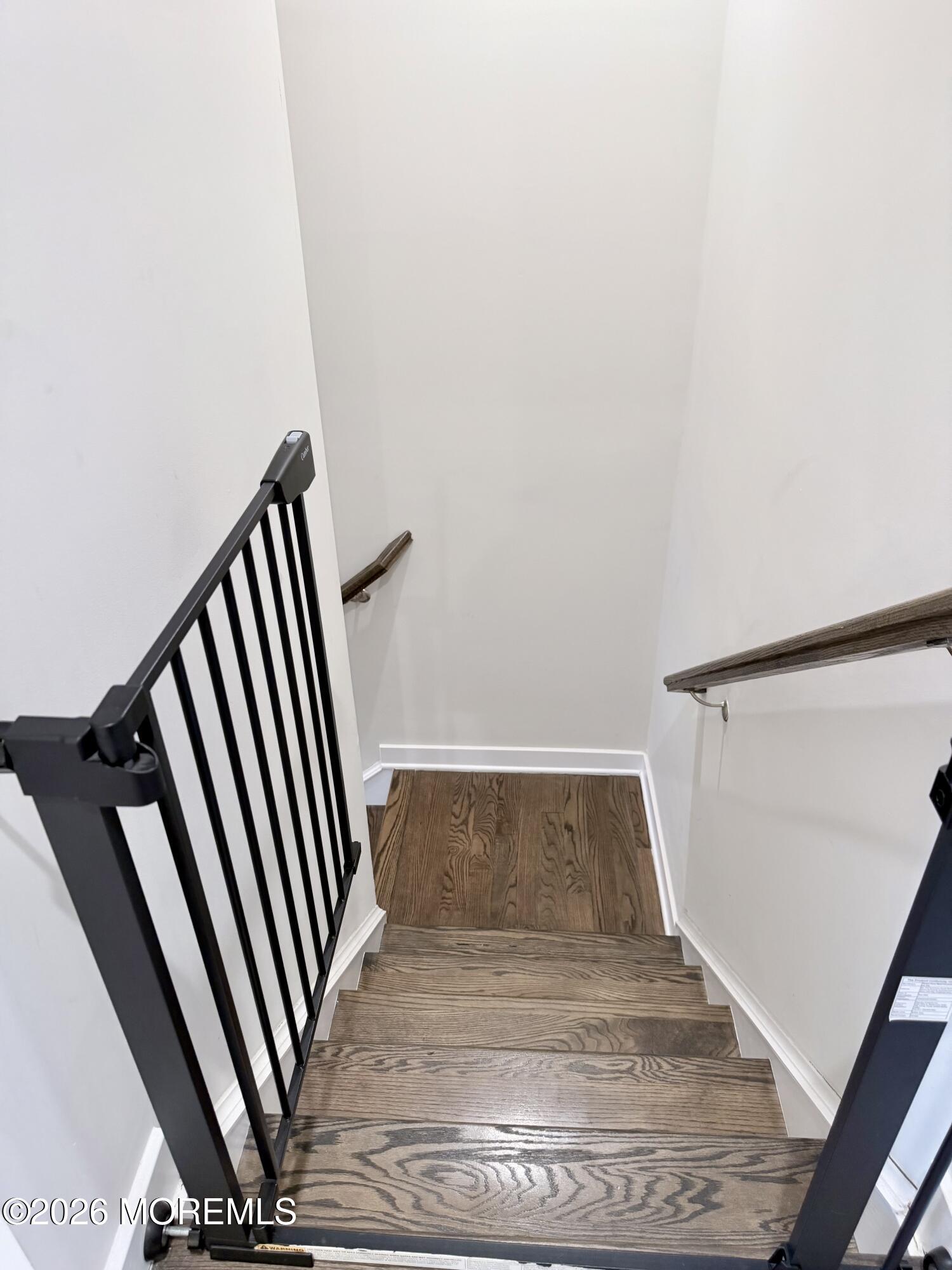 Parlin, New Jersey, 08859, United States, 3 Bedrooms Bedrooms, ,3 BathroomsBathrooms,Residential,For Sale,2010964