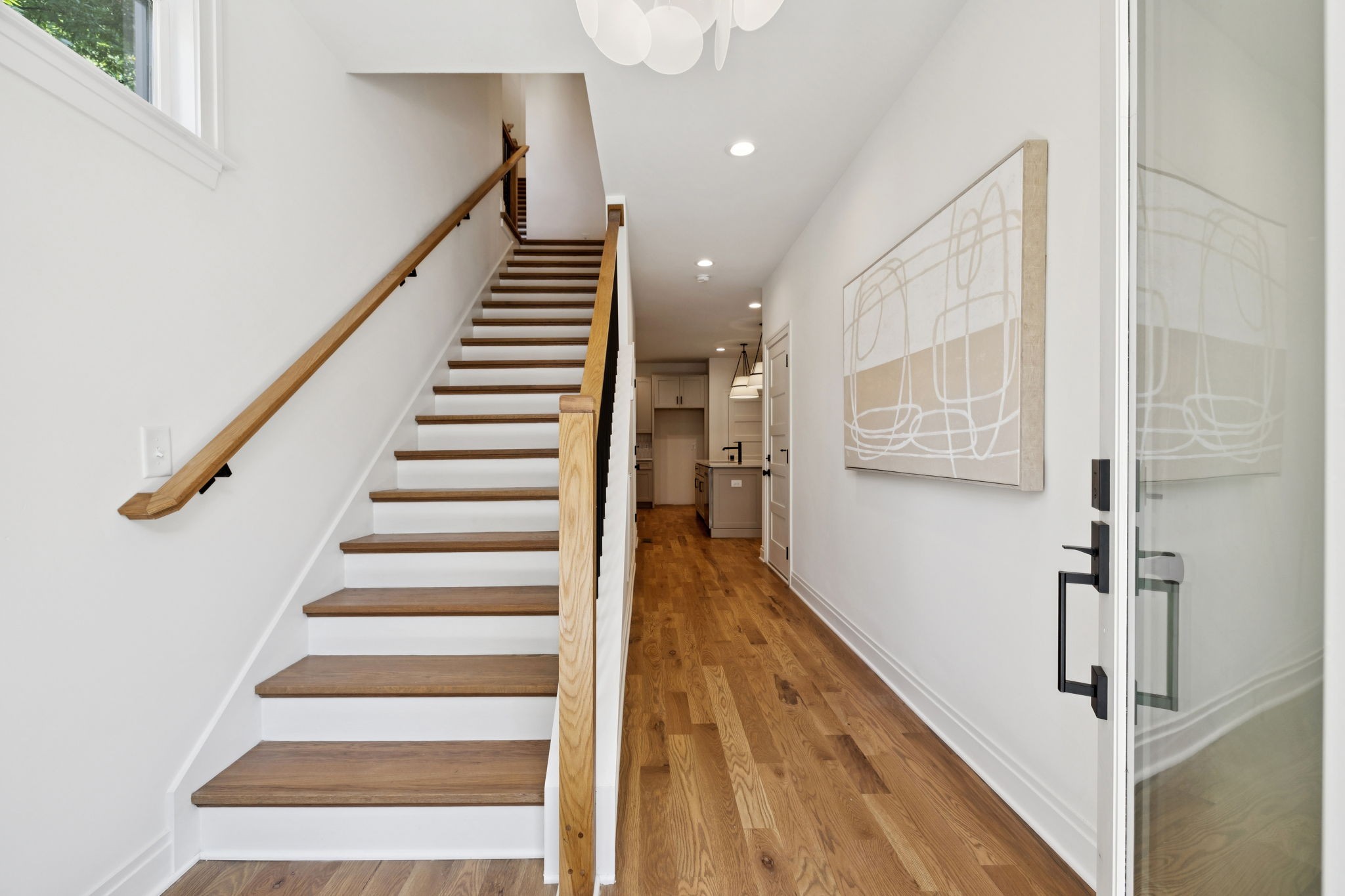 Nashville, Tennessee, 37206, United States, 4 Bedrooms Bedrooms, ,4 BathroomsBathrooms,Residential,For Sale,1918812