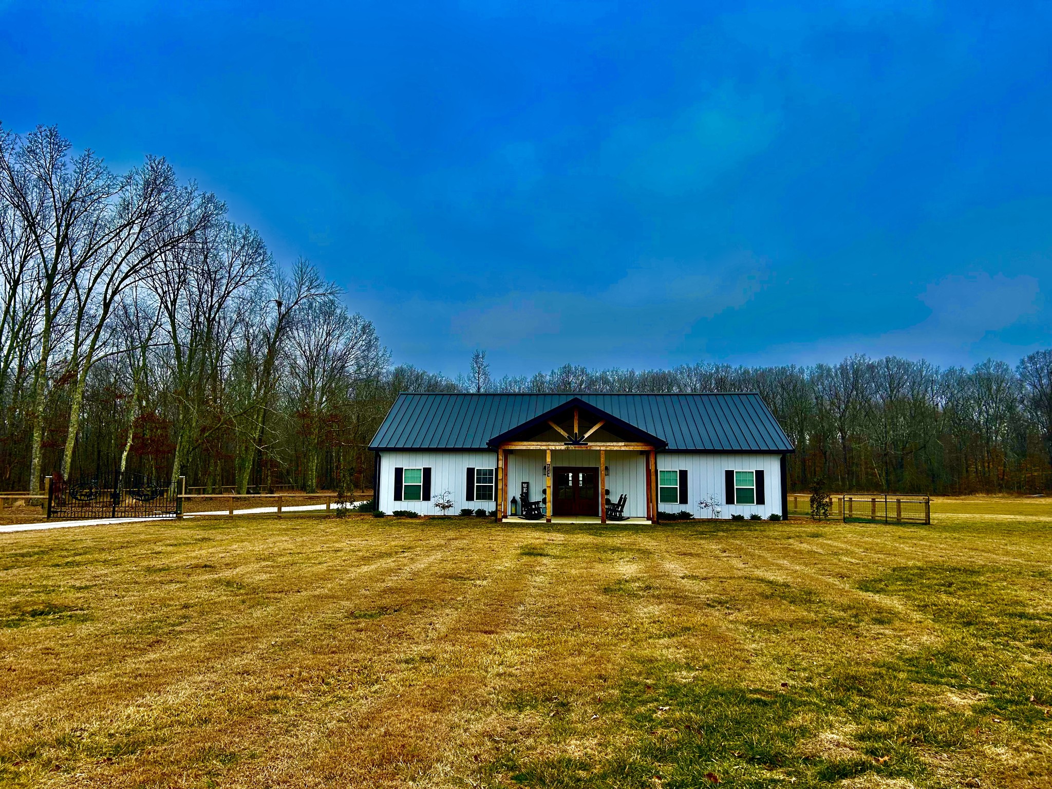 Manchester, Tennessee, 37355, United States, 4 Bedrooms Bedrooms, ,3 BathroomsBathrooms,Residential,For Sale,2015723