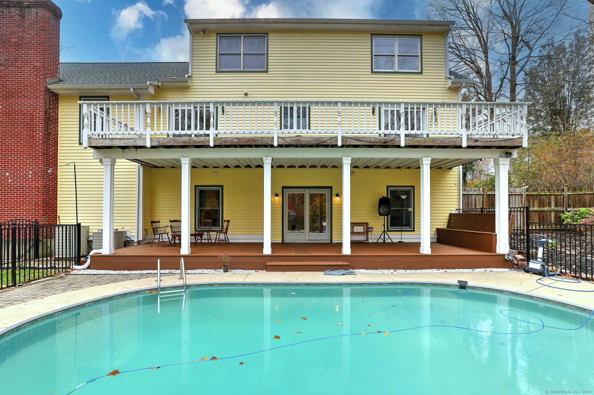 Orange, Connecticut, 06477, United States, 4 Bedrooms Bedrooms, ,4 BathroomsBathrooms,Residential,For Sale,1987664