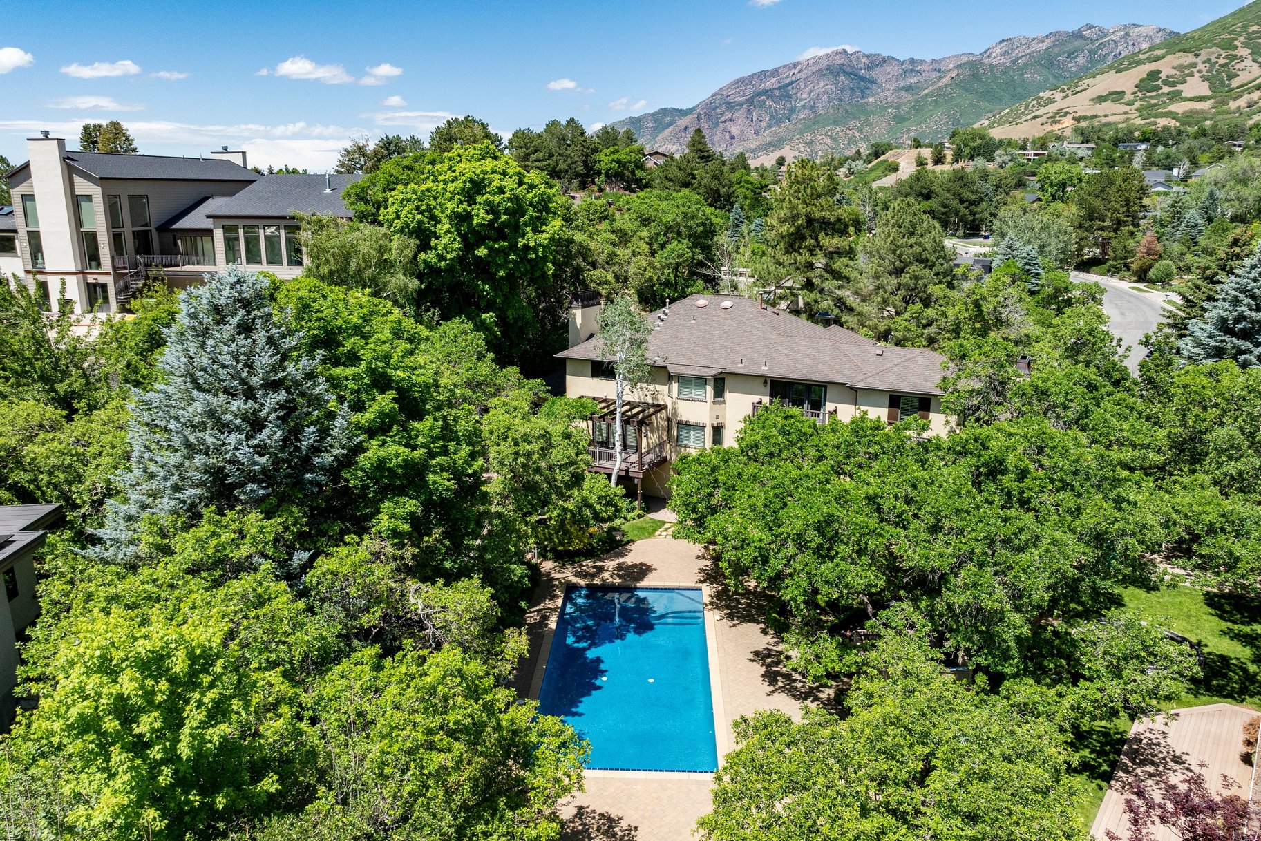  Private Cottonwood Heights Estate with Resort Backyard & Mountain Views - 物件實景