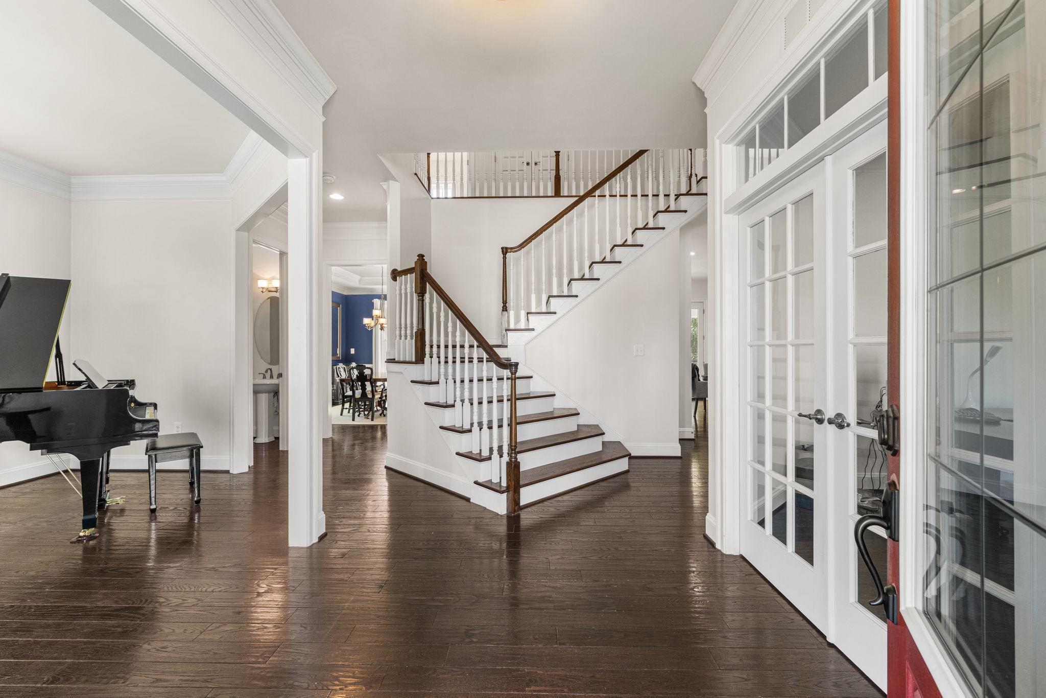  1385 Bishop Crest Court, Alexandria, VA, 22308 - 物件實景