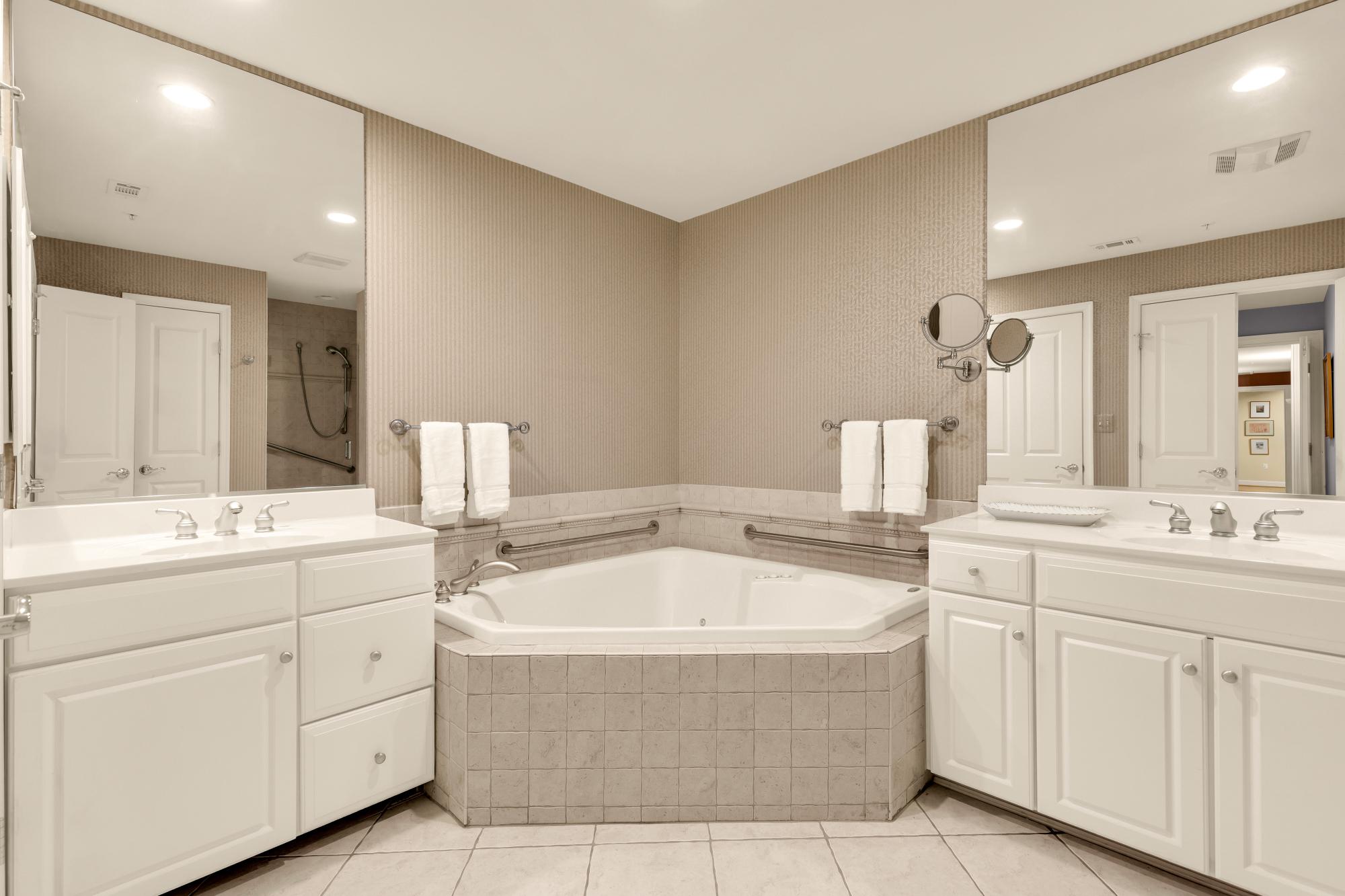  10400 Strathmore Park Court, North Bethesda, MD, 20852 - 物件實景