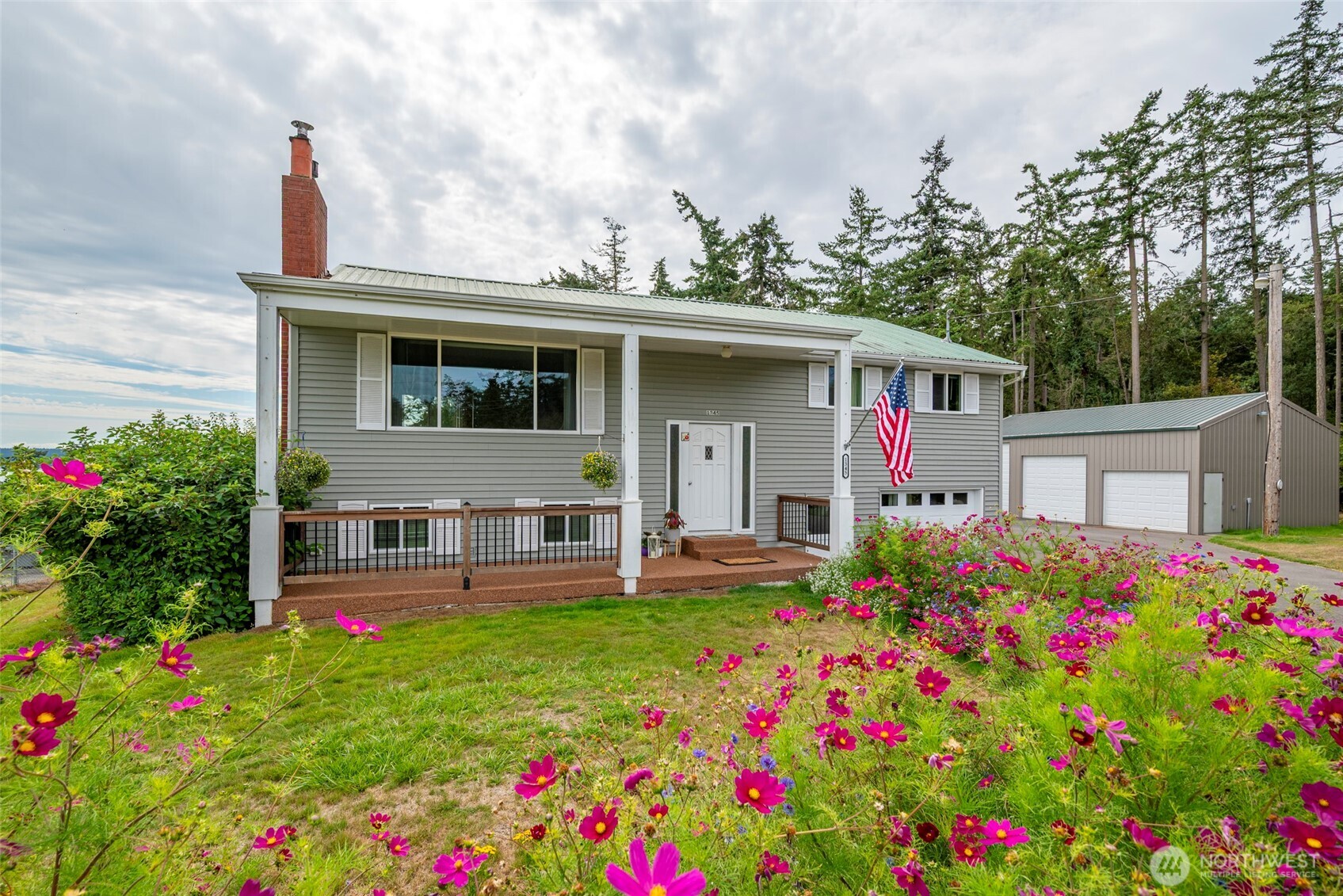 Oak Harbor, Washington, 98277, United States, 4 Bedrooms Bedrooms, ,1 BathroomBathrooms,Residential,For Sale,1926179