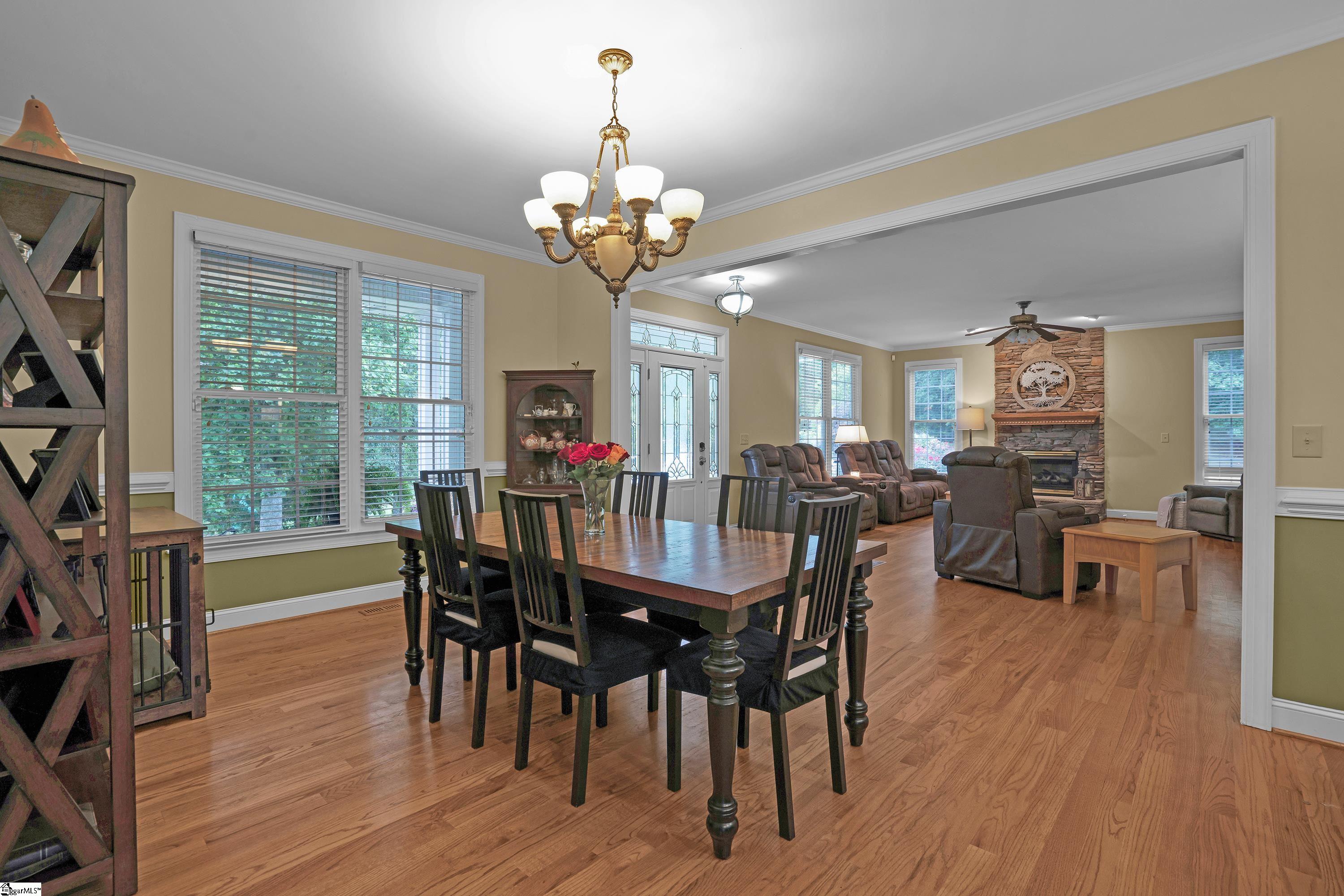 Landrum, South Carolina, 29356, United States, 5 Bedrooms Bedrooms, ,3 BathroomsBathrooms,Residential,For Sale,1868751