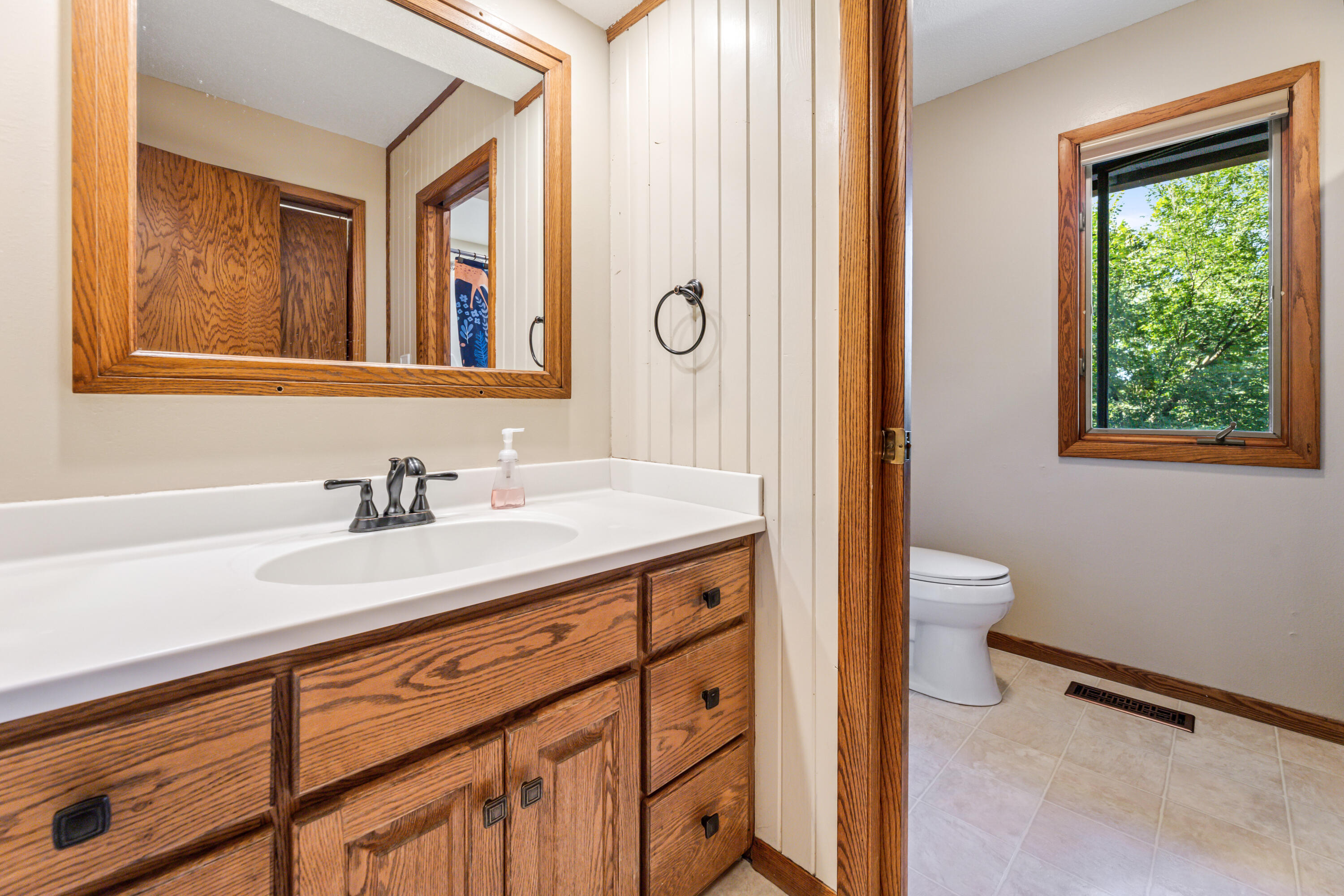 Shelby, Wisconsin, 54601, United States, 4 Bedrooms Bedrooms, ,3 BathroomsBathrooms,Residential,For Sale,1930949