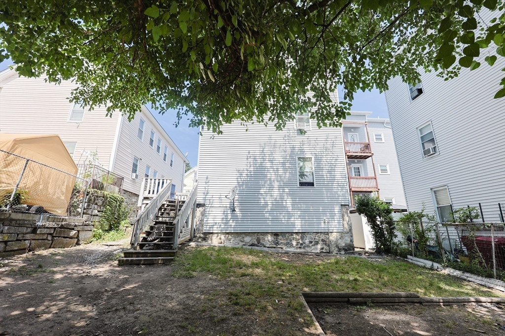 Lowell, Massachusetts, 01854, United States, 9 Bedrooms Bedrooms, ,3 BathroomsBathrooms,Residential,For Sale,1926214