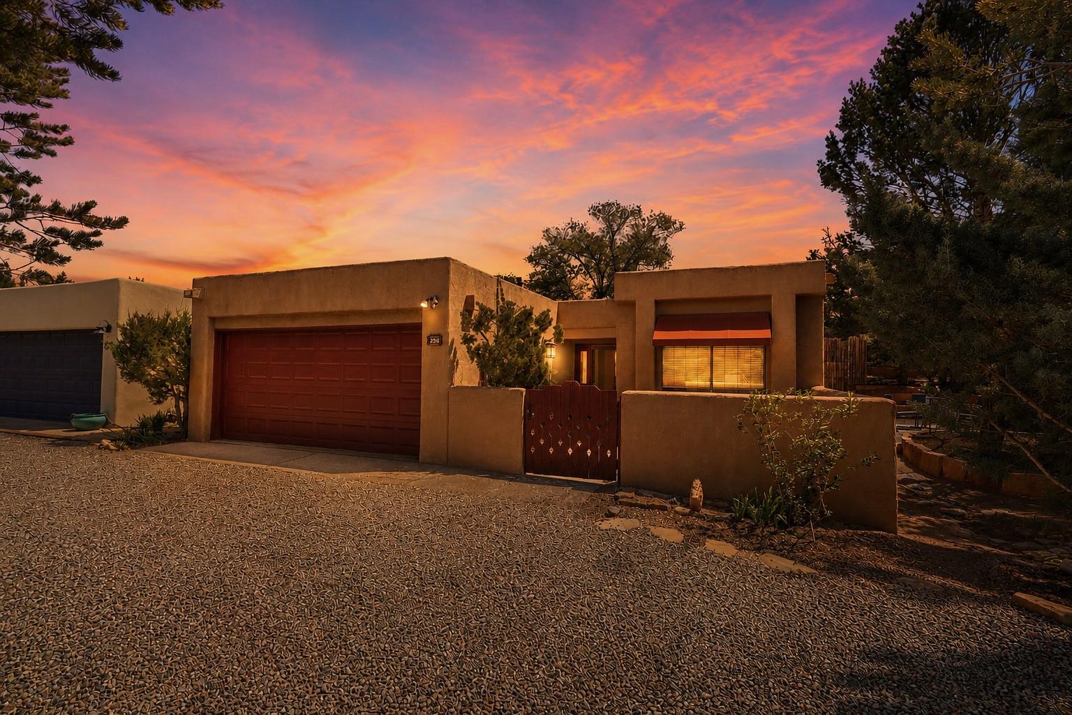 Cuesta Del Norte , Santa Fe, NM 87501