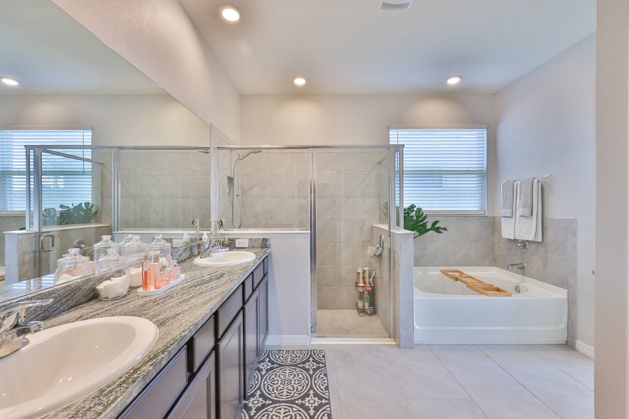 Riverview, Florida, 33579, United States, 4 Bedrooms Bedrooms, ,3 BathroomsBathrooms,Residential,For Sale,1861328