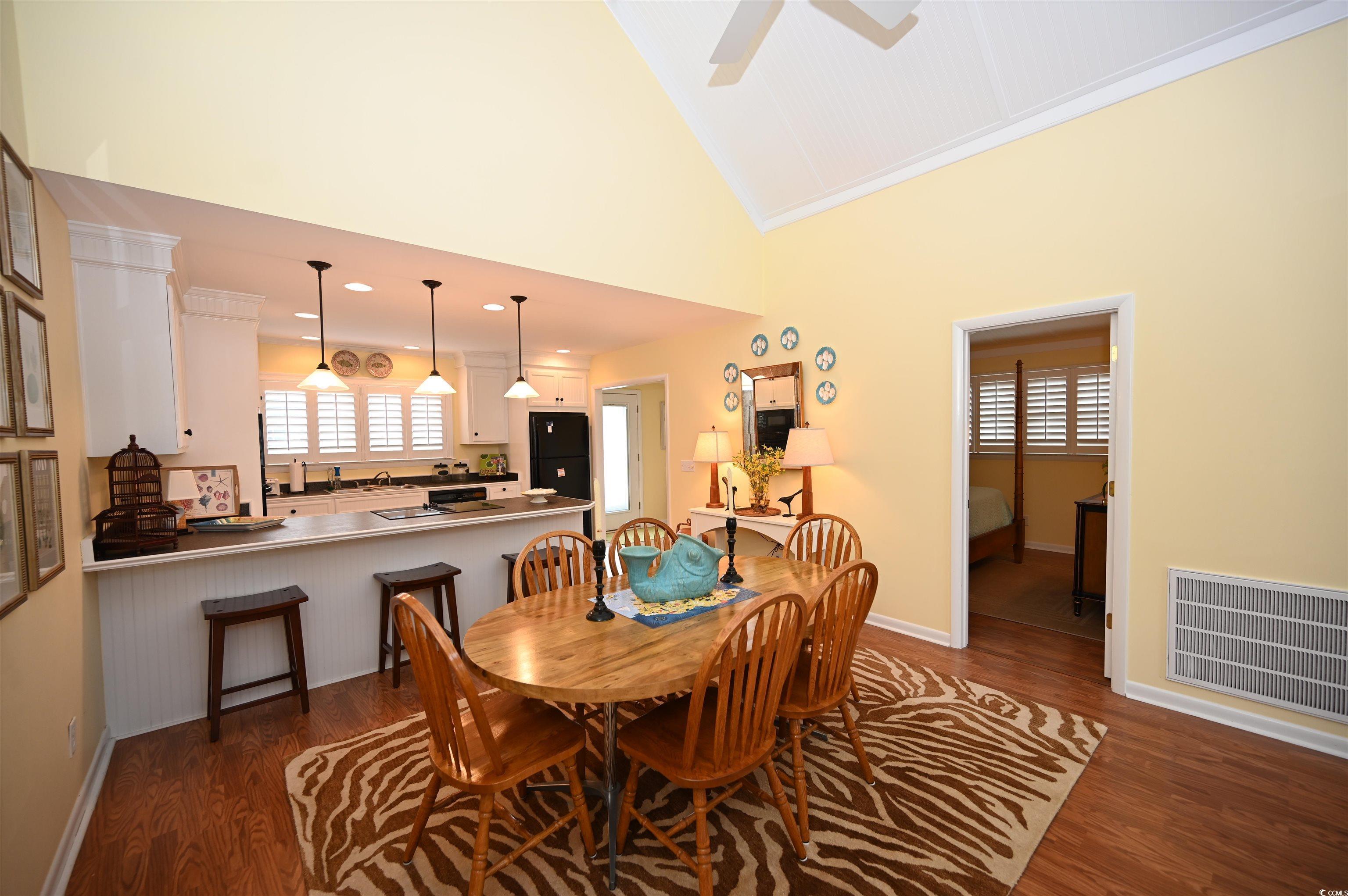 North Myrtle Beach, South Carolina, 29582, United States, 4 Bedrooms Bedrooms, ,2 BathroomsBathrooms,Residential,For Sale,1980166