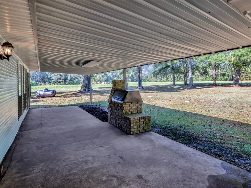 Huntington, Texas, 75949, United States, 4 Bedrooms Bedrooms, ,2 BathroomsBathrooms,Residential,For Sale,1975169