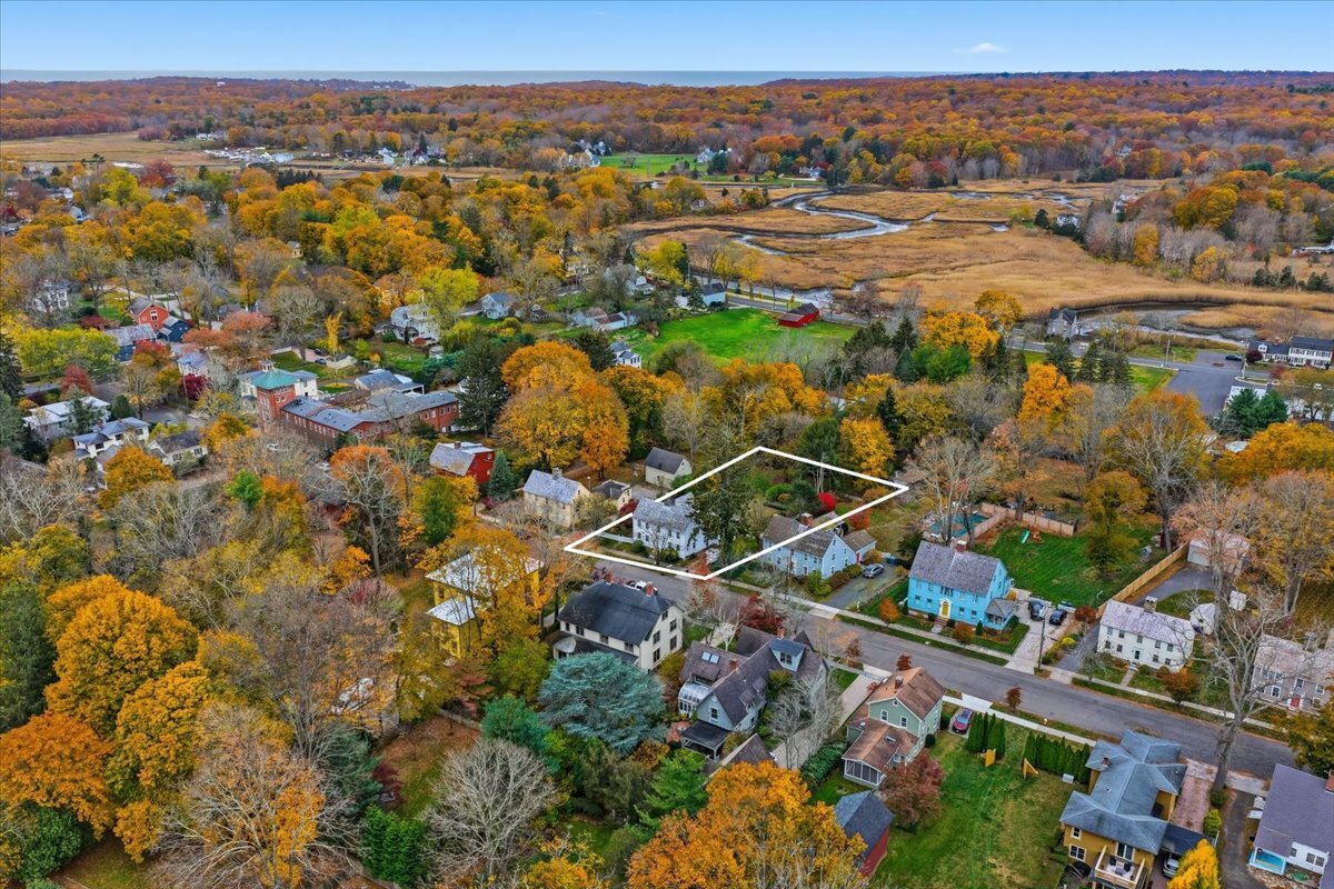 Guilford, Connecticut, 06437, United States, 5 Bedrooms Bedrooms, ,Residential,For Sale,2002504
