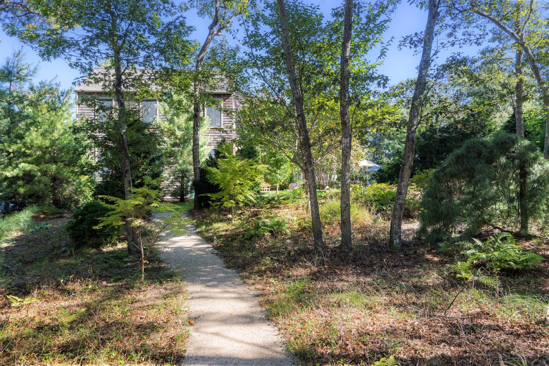  Dazzling East Hampton Compound Featured in Architectural Digest - 物件實景