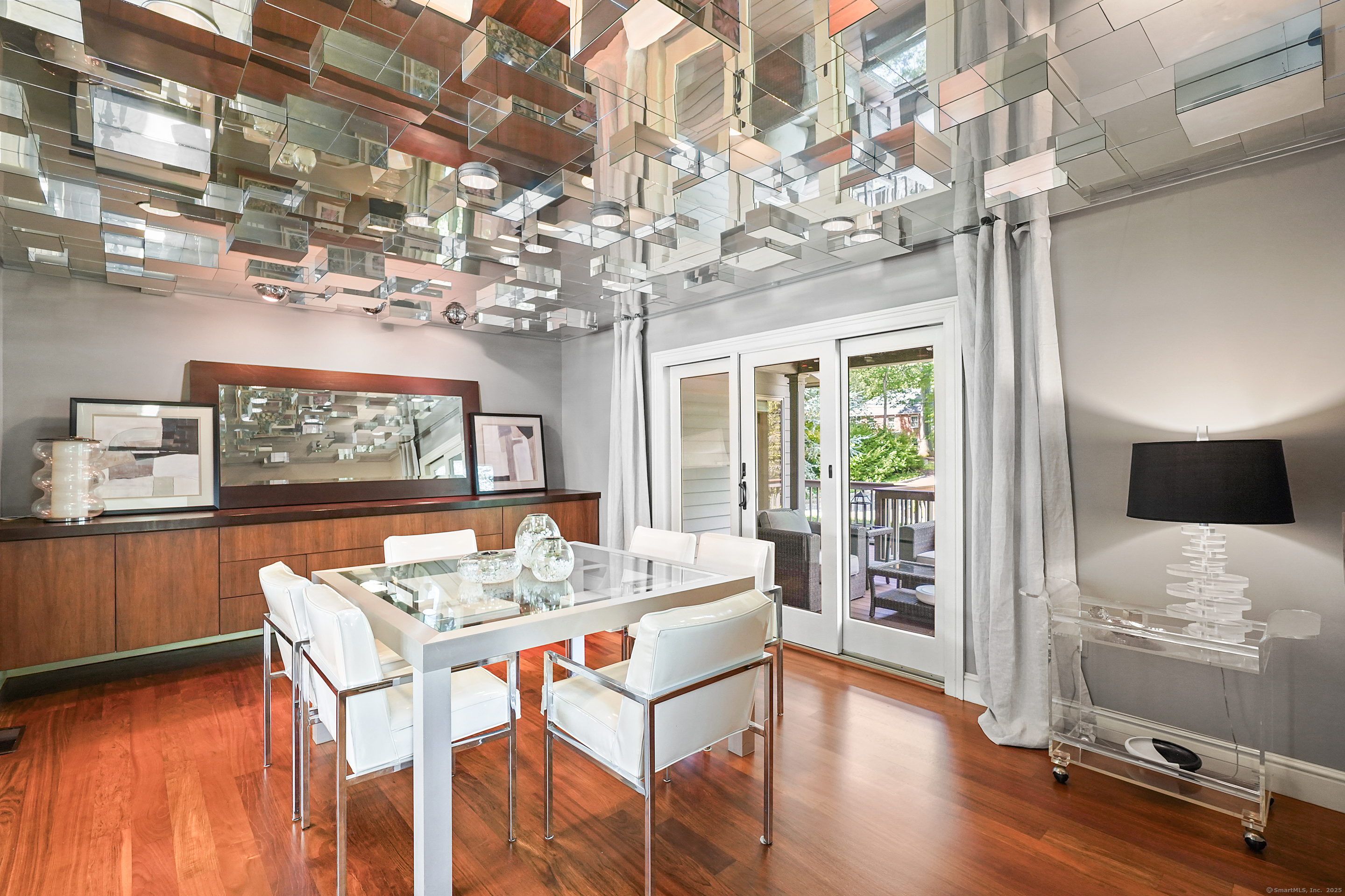 Westport, Connecticut, 06880, United States, 5 Bedrooms Bedrooms, ,6 BathroomsBathrooms,Residential,For Sale,1940592