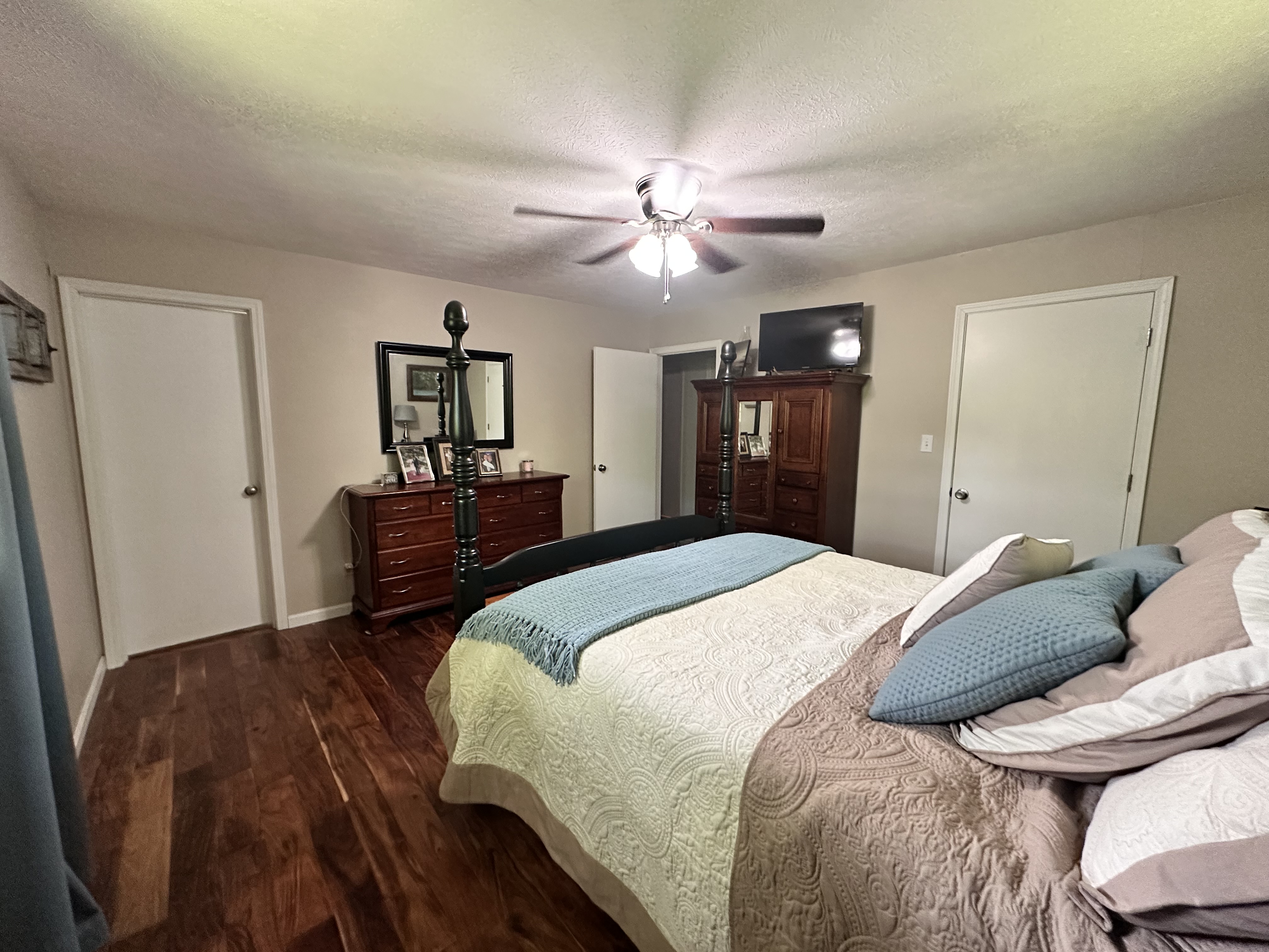 Shepherdsville, Kentucky, 40165, United States, 3 Bedrooms Bedrooms, ,2 BathroomsBathrooms,Residential,For Sale,1944660