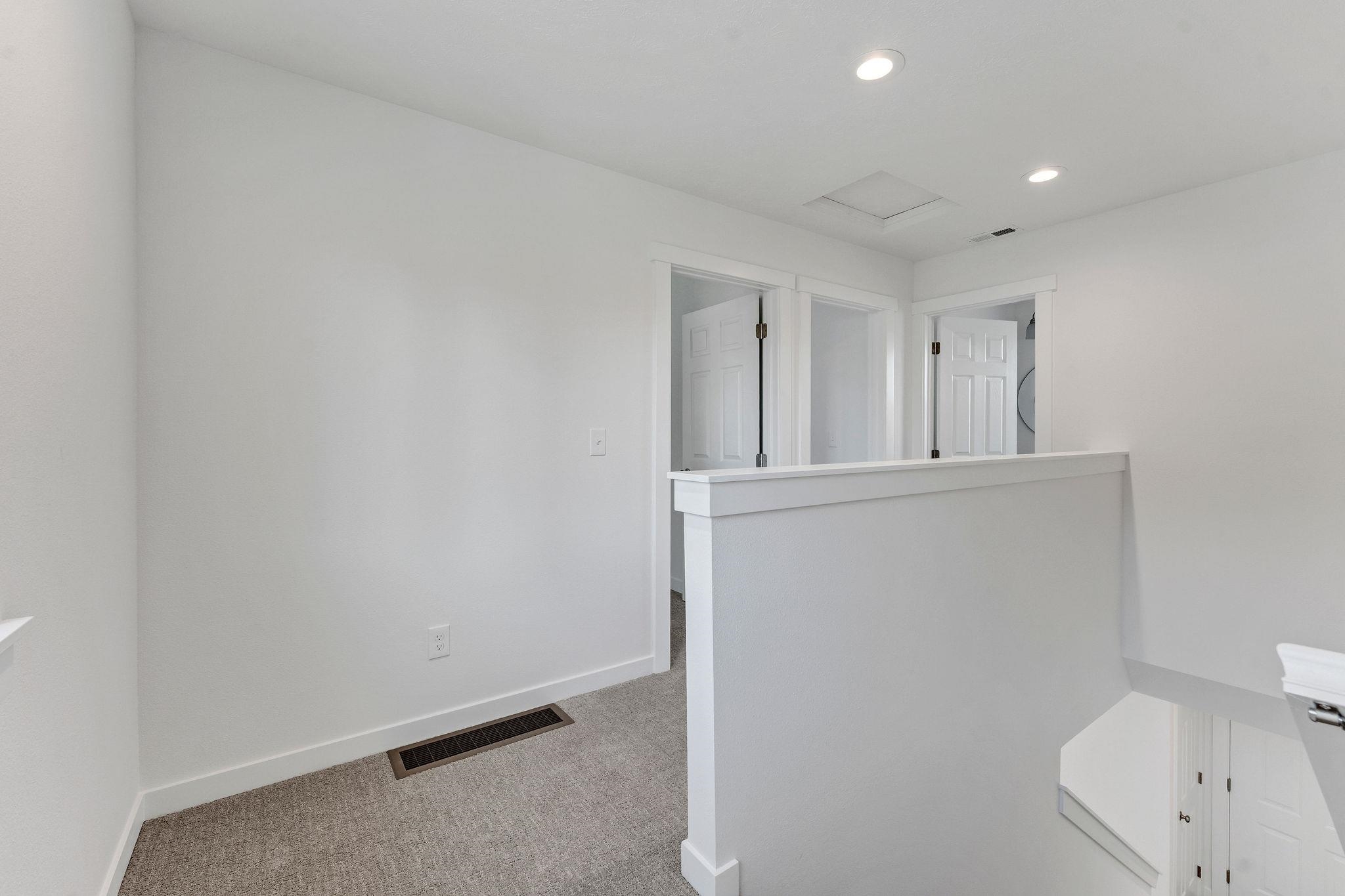 Spokane, Washington, 99212, United States, 3 Bedrooms Bedrooms, ,6 BathroomsBathrooms,Residential,For Sale,1986291