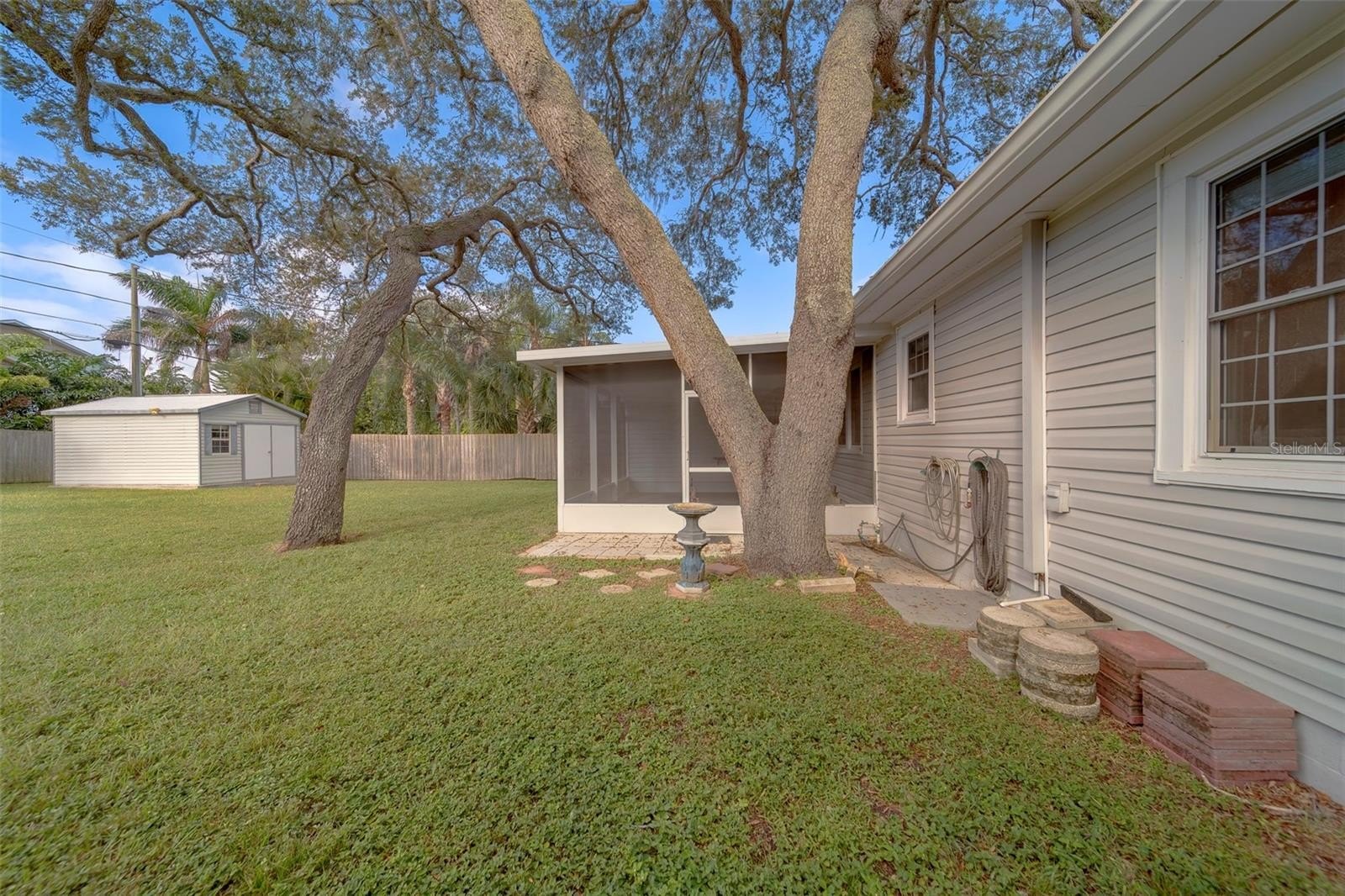 CLEARWATER, Florida, 33755, United States, 2 Bedrooms Bedrooms, ,1 BathroomBathrooms,Residential,For Sale,1976498