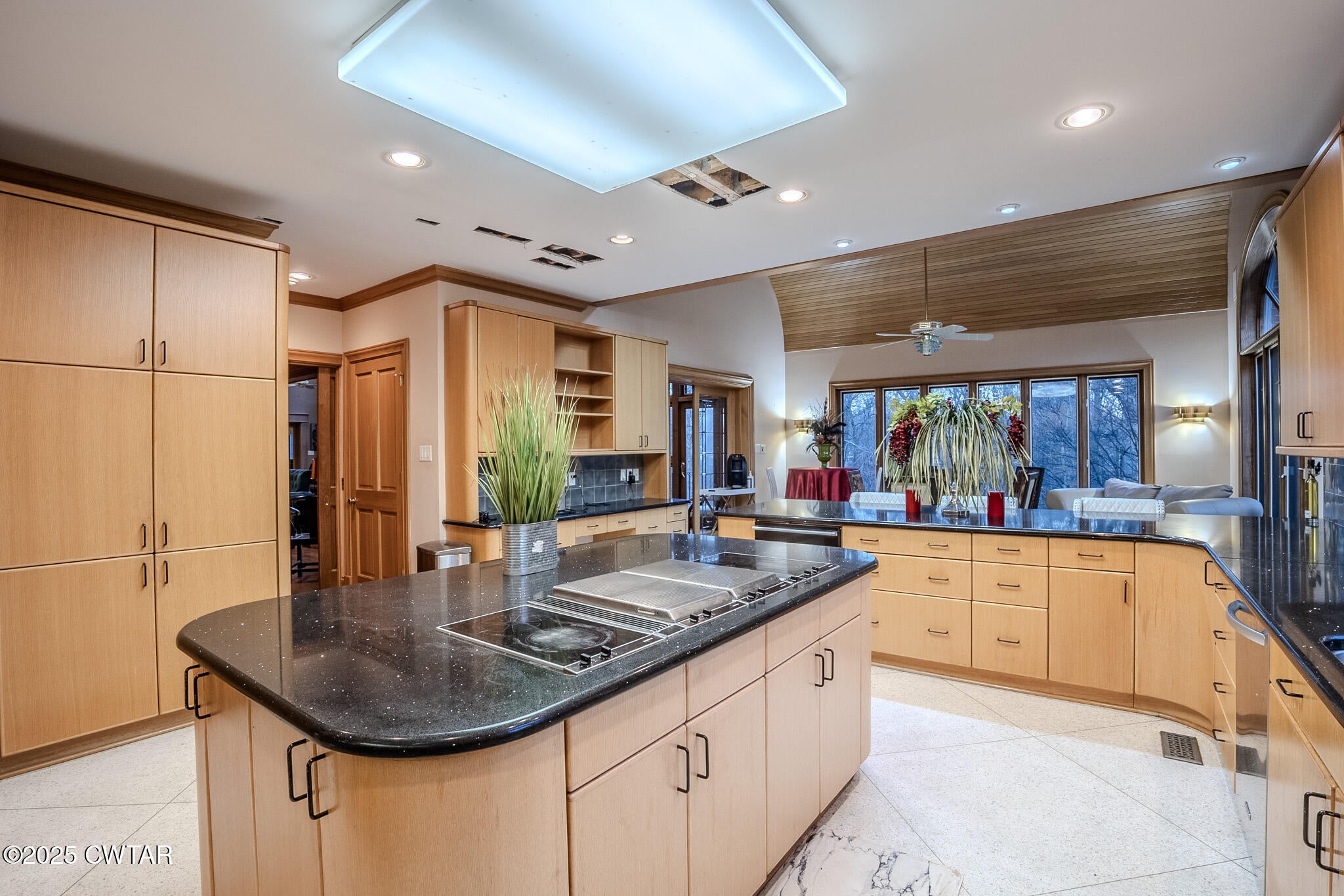 Jackson, Tennessee, 38305, United States, 5 Bedrooms Bedrooms, ,5 BathroomsBathrooms,Residential,For Sale,2006604