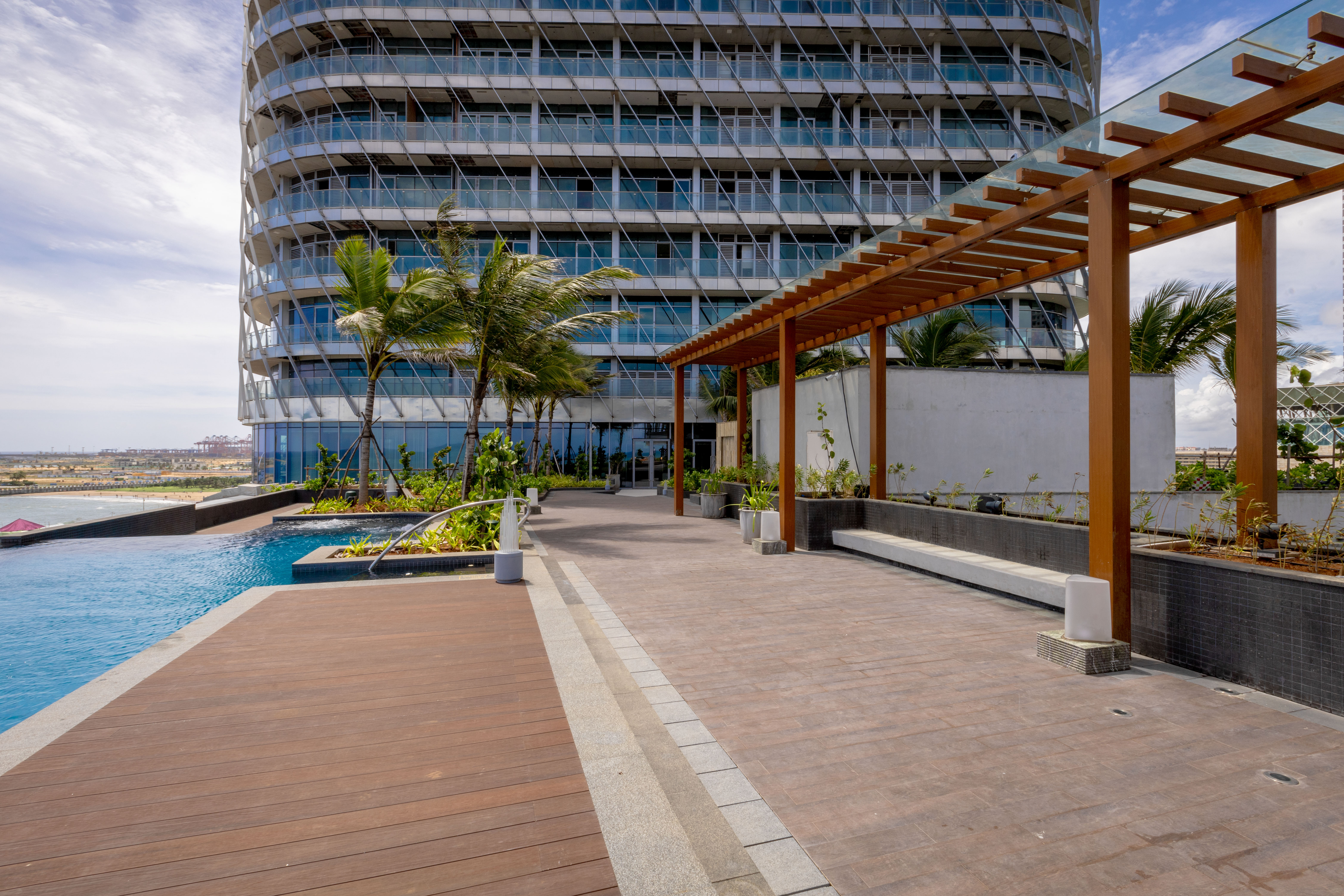  Sky Mansion on 17th floor with ocean view at Sapphire Residences - 物件實景