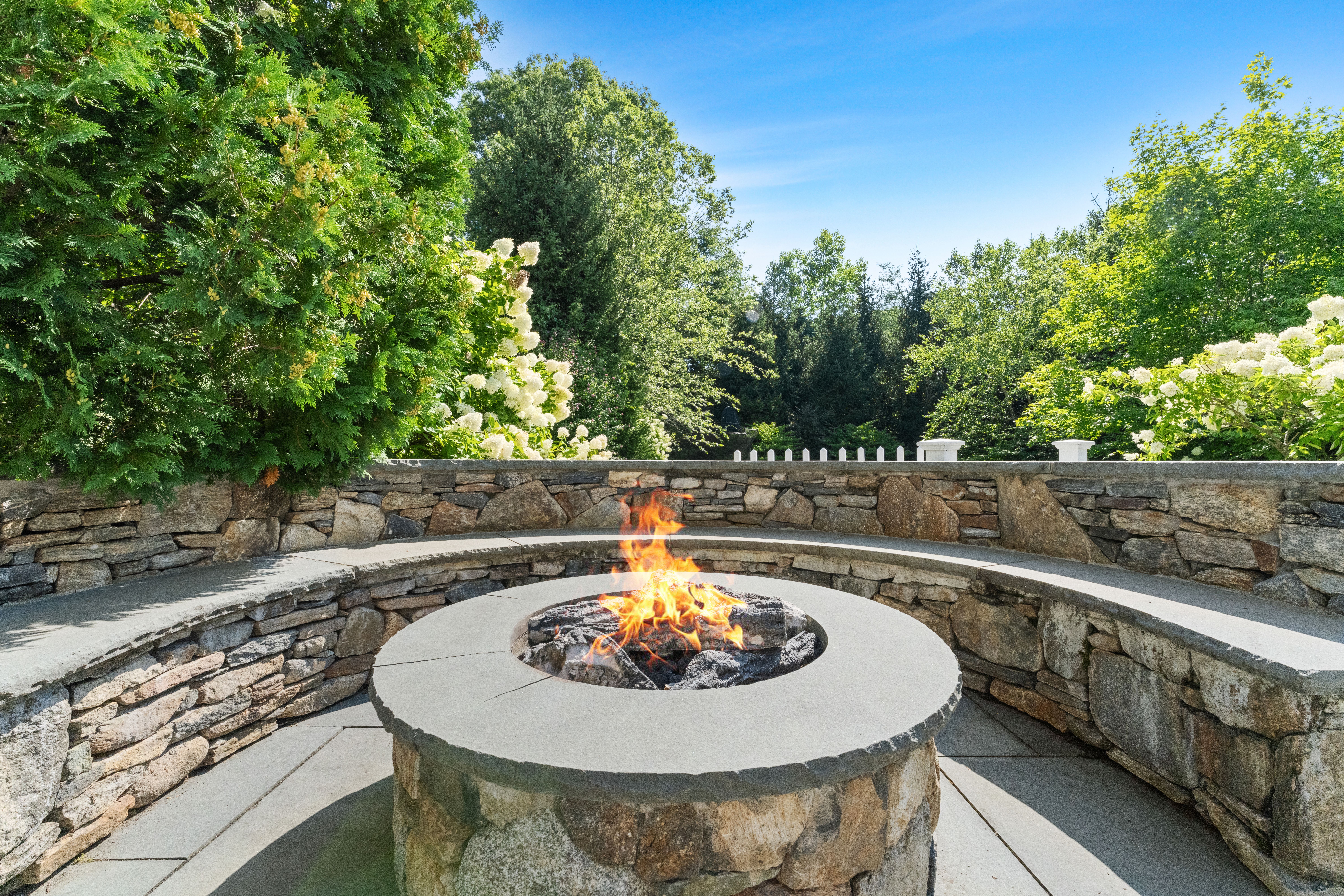  23 Stonefield Court, Needham, MA, 02492 - 物件實景