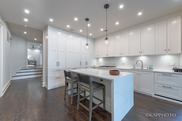319 West Erie Street, 2W, Chicago, Illinois, 60654, United States, 2 Bedrooms Bedrooms, ,3 BathroomsBathrooms,Residential,For Sale,319 West Erie Street , 2W,1010581