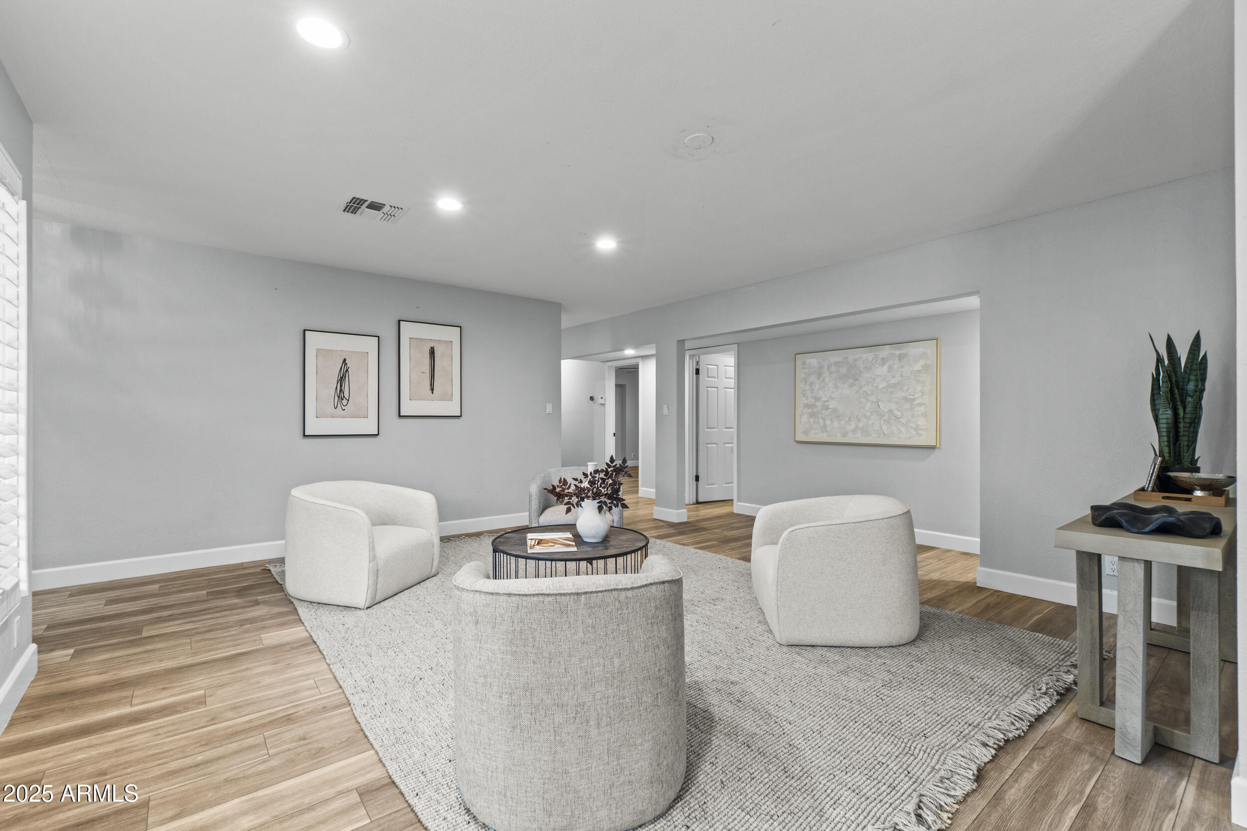 Phoenix, Arizona, 85018, United States, 6 Bedrooms Bedrooms, ,4 BathroomsBathrooms,Residential,For Sale,2002076