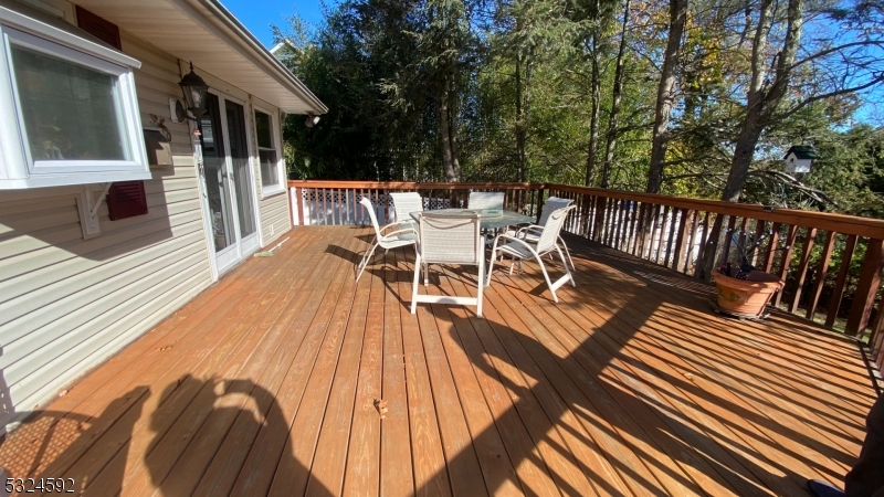 Cedar Grove, New Jersey, 07009, United States, 3 Bedrooms Bedrooms, ,2 BathroomsBathrooms,Residential,For Sale,1983593