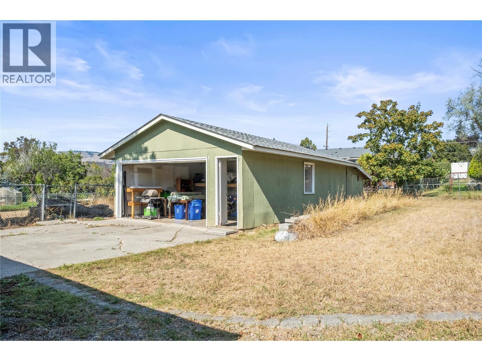 VERNON, British Columbia, V1T 1L1, CA, 3 Bedrooms Bedrooms, ,2 BathroomsBathrooms,Residential,For Sale,1948714