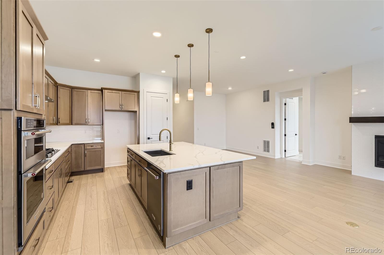 Castle Rock, Colorado, 80104, United States, 3 Bedrooms Bedrooms, ,2 BathroomsBathrooms,Residential,For Sale,1793844