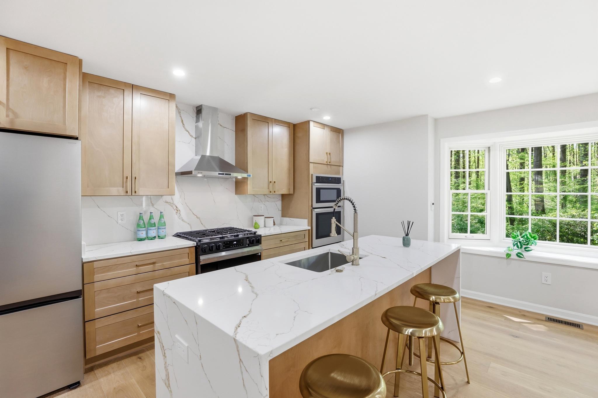  12136 Westwood Hills Drive, Herndon, VA, 20171 - 物件實景