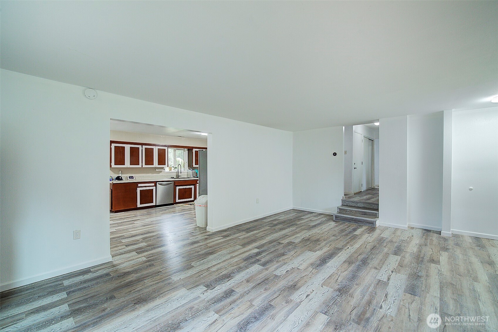 Federal Way, Washington, 98023, United States, 3 Bedrooms Bedrooms, ,3 BathroomsBathrooms,Residential,For Sale,2003316