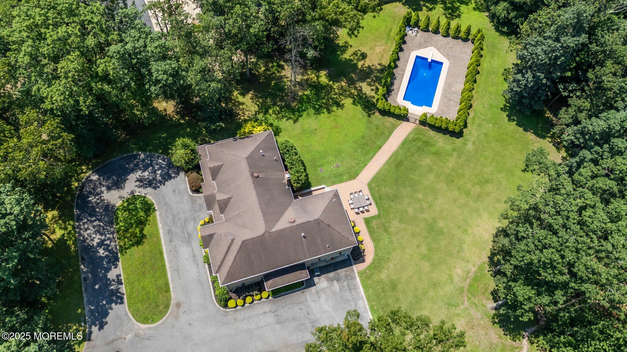 Millstone, New Jersey, 07726, United States, 5 Bedrooms Bedrooms, ,4 BathroomsBathrooms,Residential,For Sale,1804115